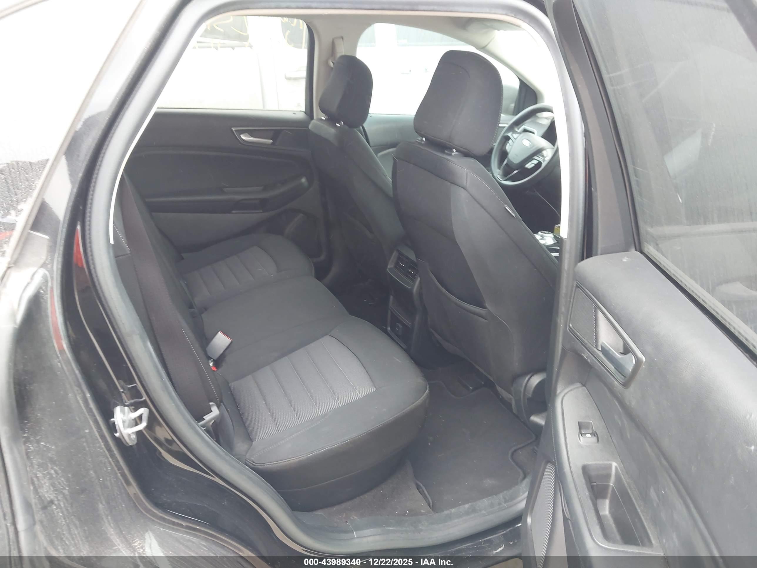 FORD EDGE image 8