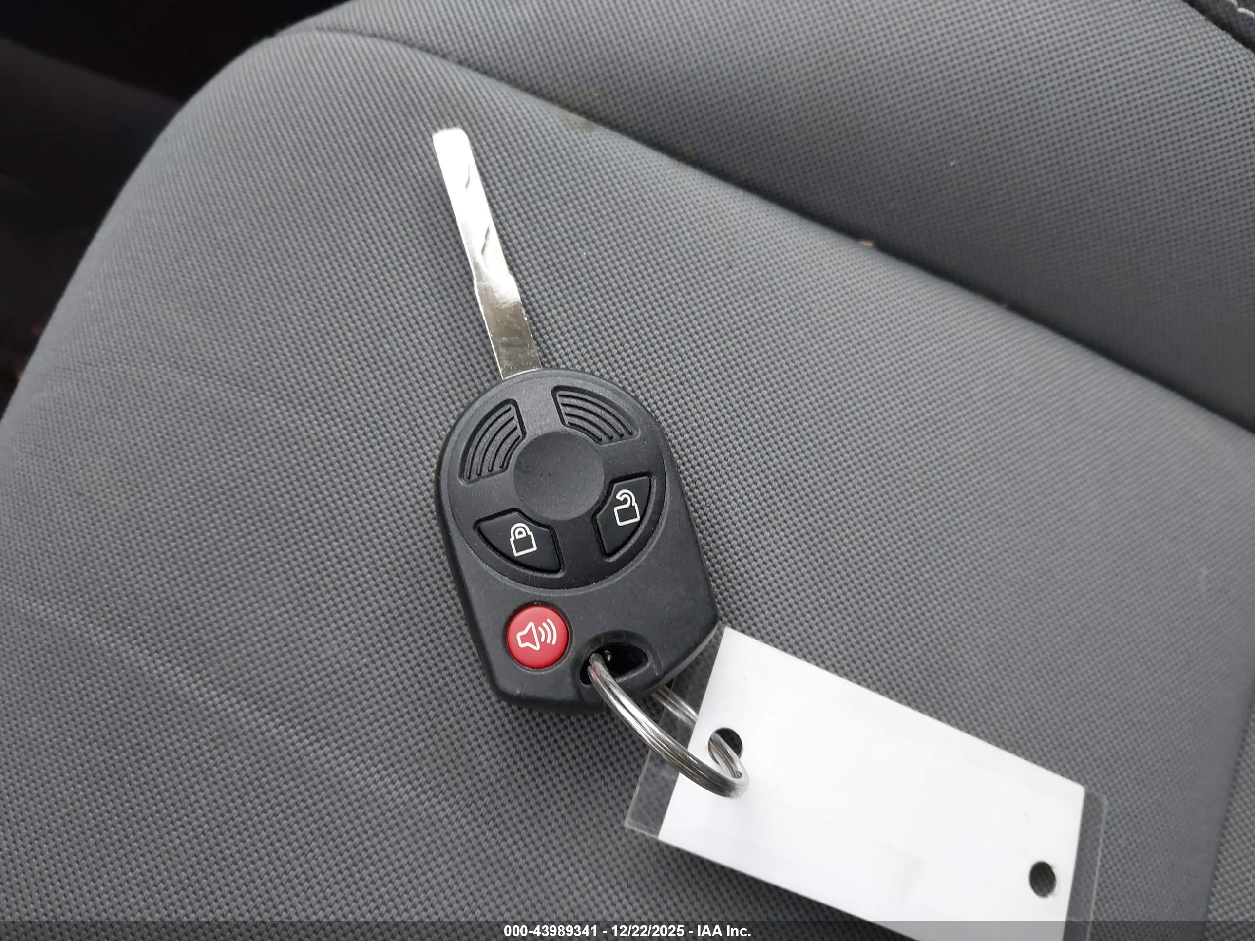 FORD ESCAPE image 11
