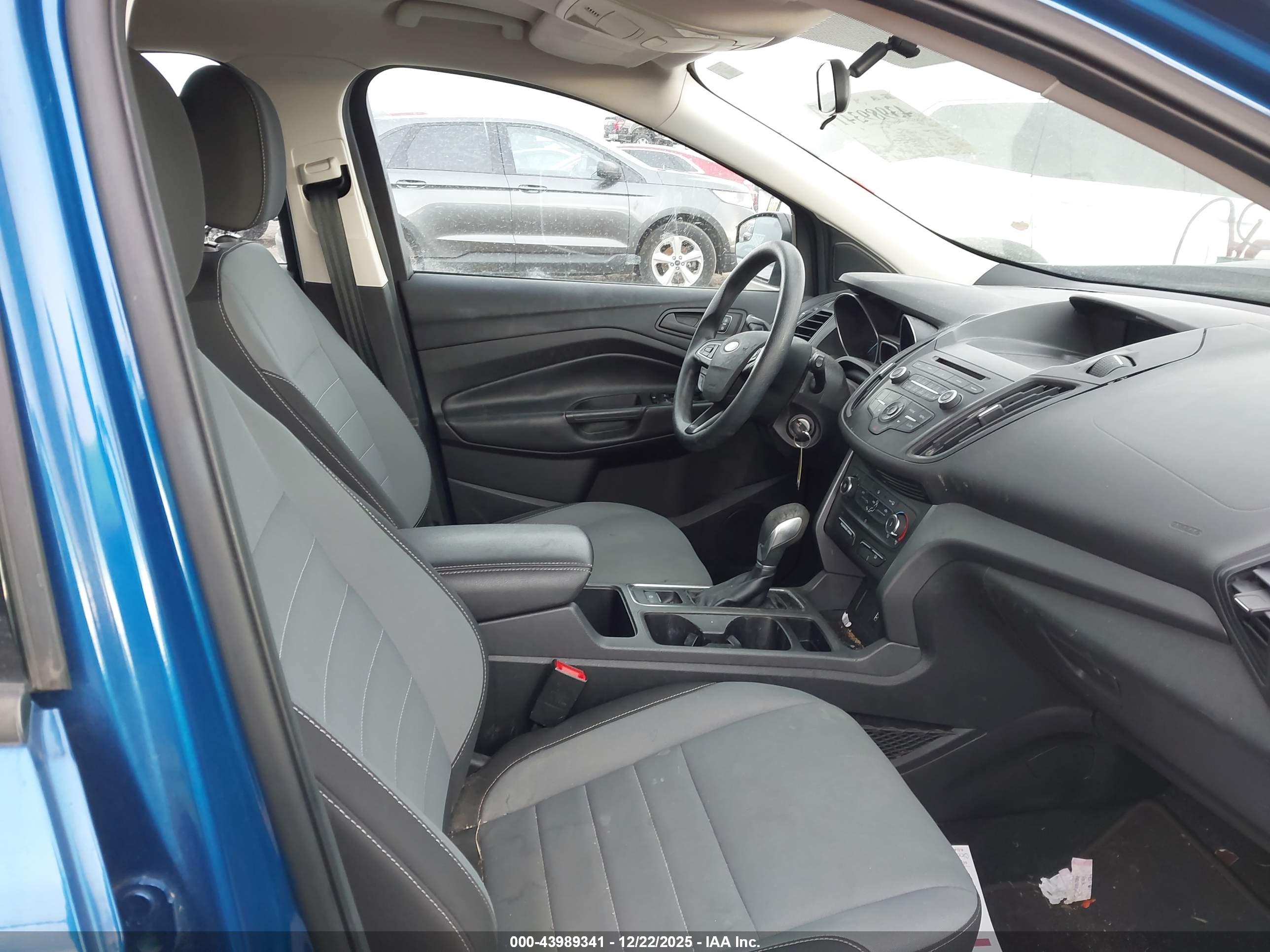 FORD ESCAPE image 5