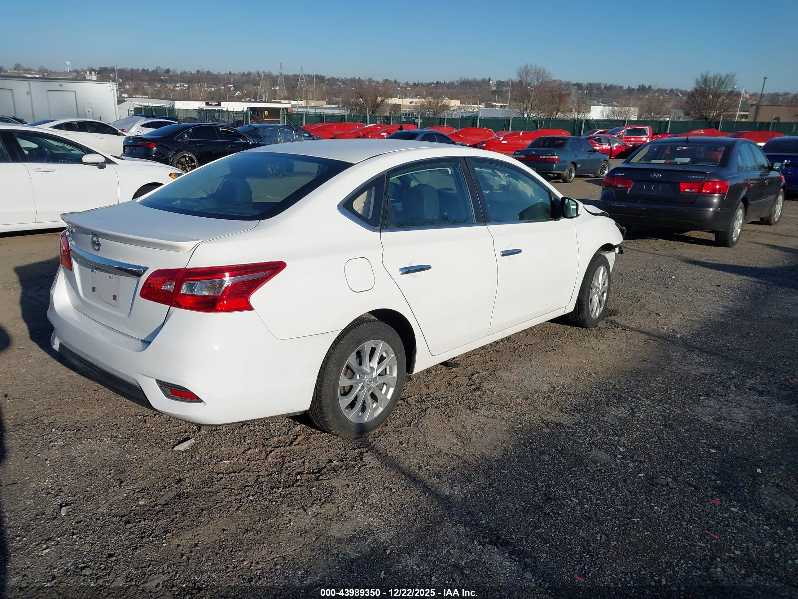 NISSAN SENTRA image 4