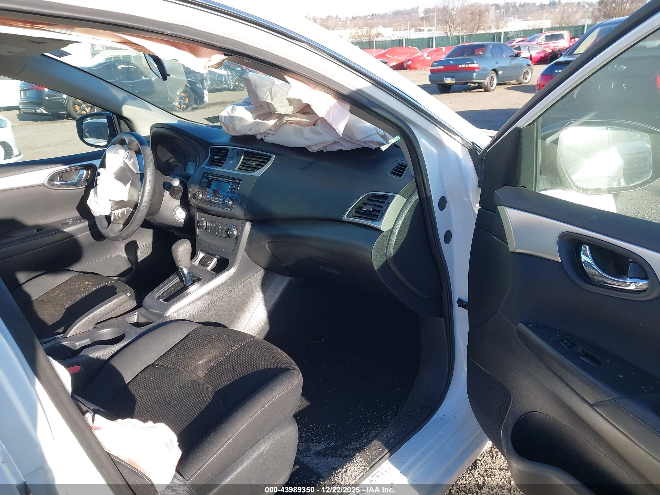 NISSAN SENTRA image 5