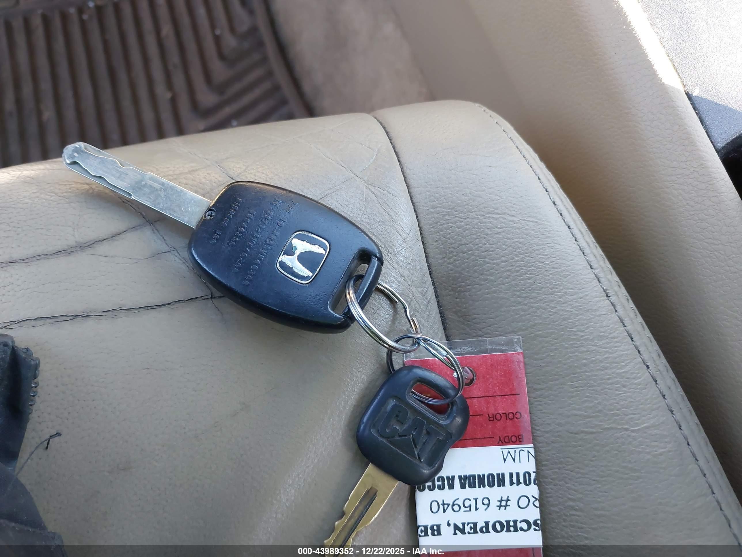 HONDA ACCORD image 11