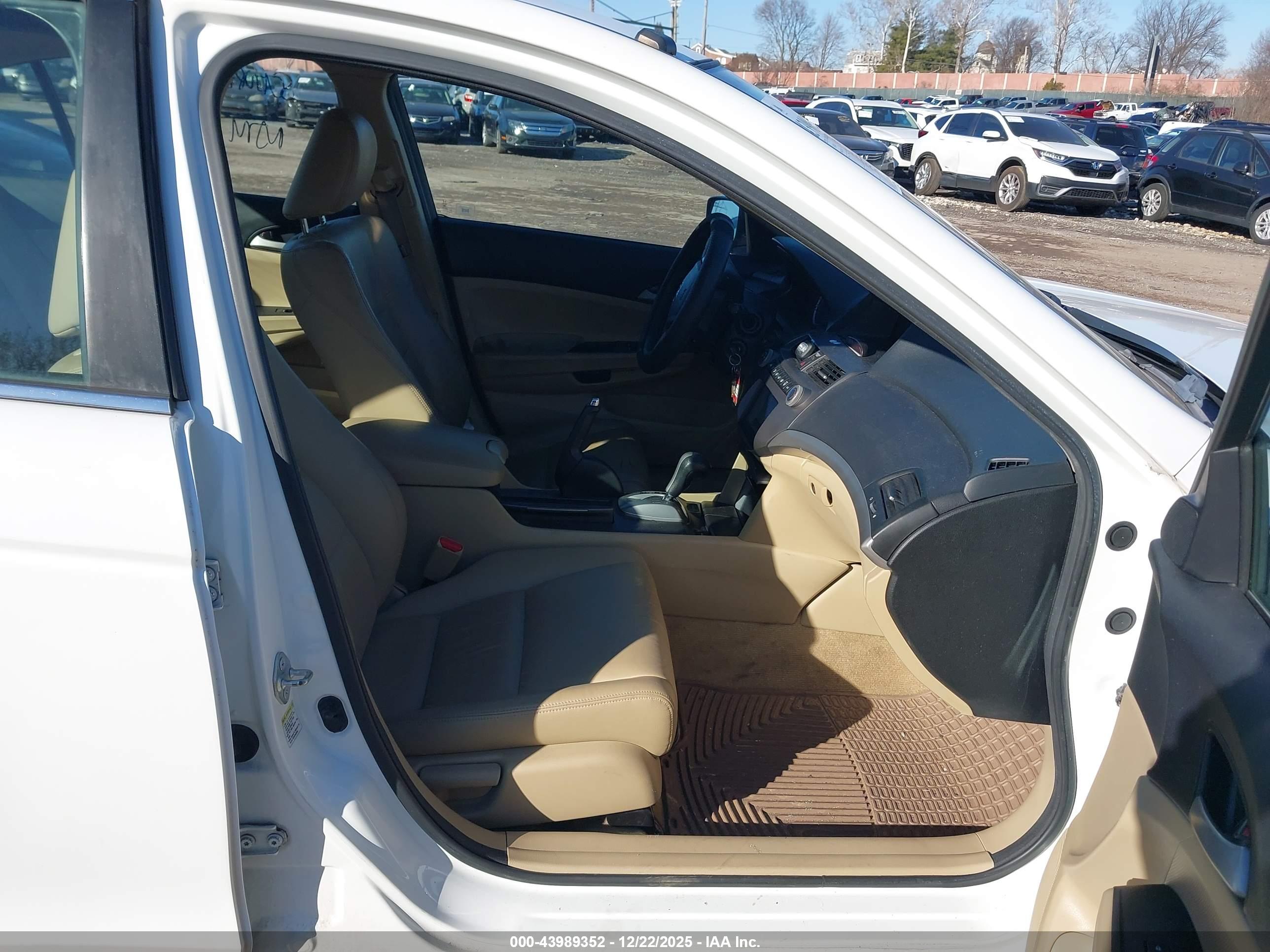 HONDA ACCORD image 5
