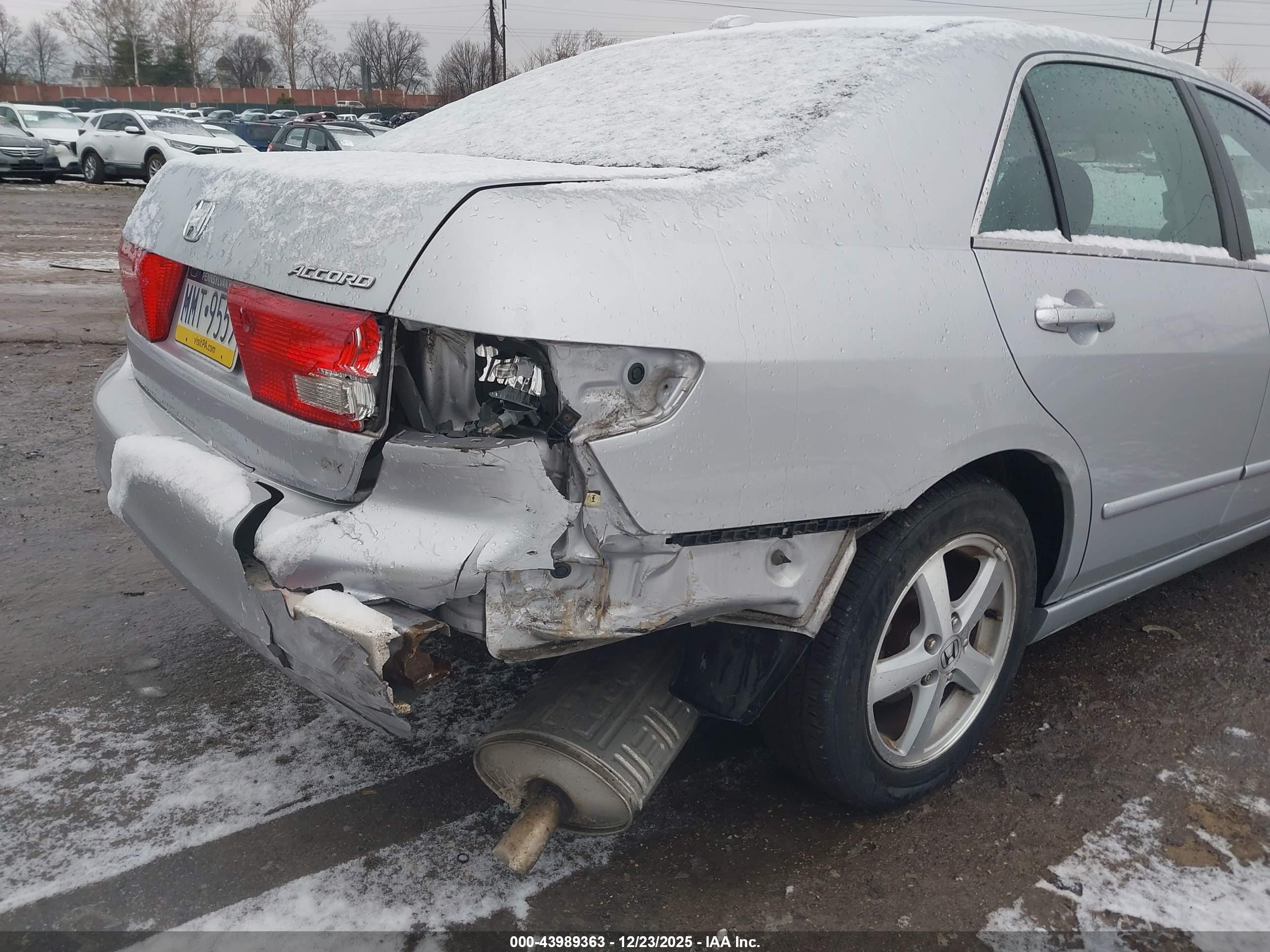 HONDA ACCORD image 6