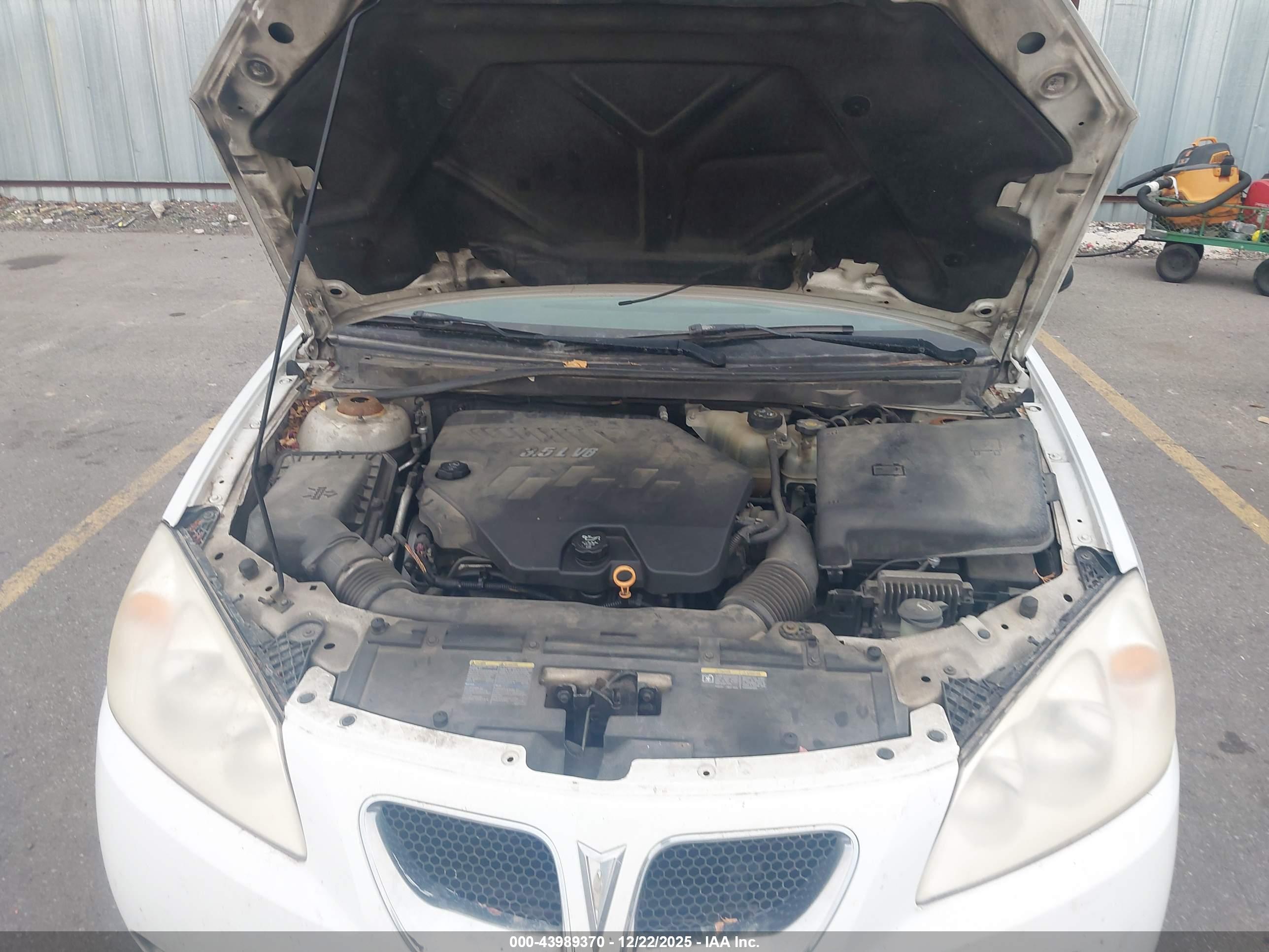 PONTIAC G6 image 10