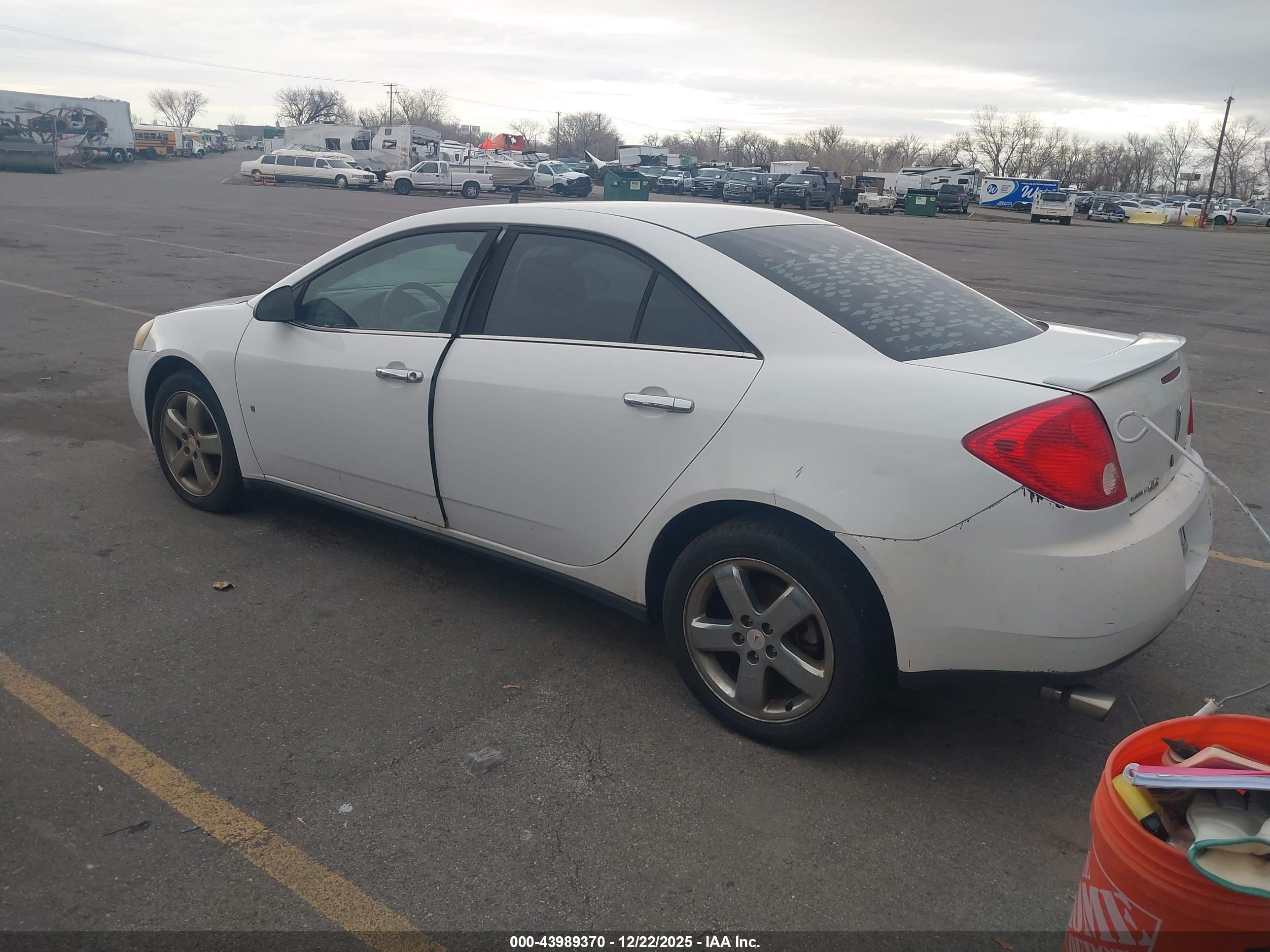 PONTIAC G6 image 3