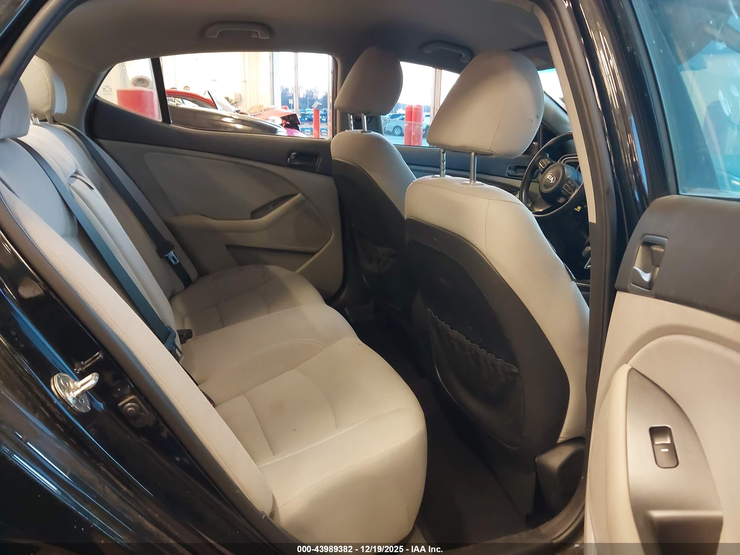 KIA OPTIMA image 8