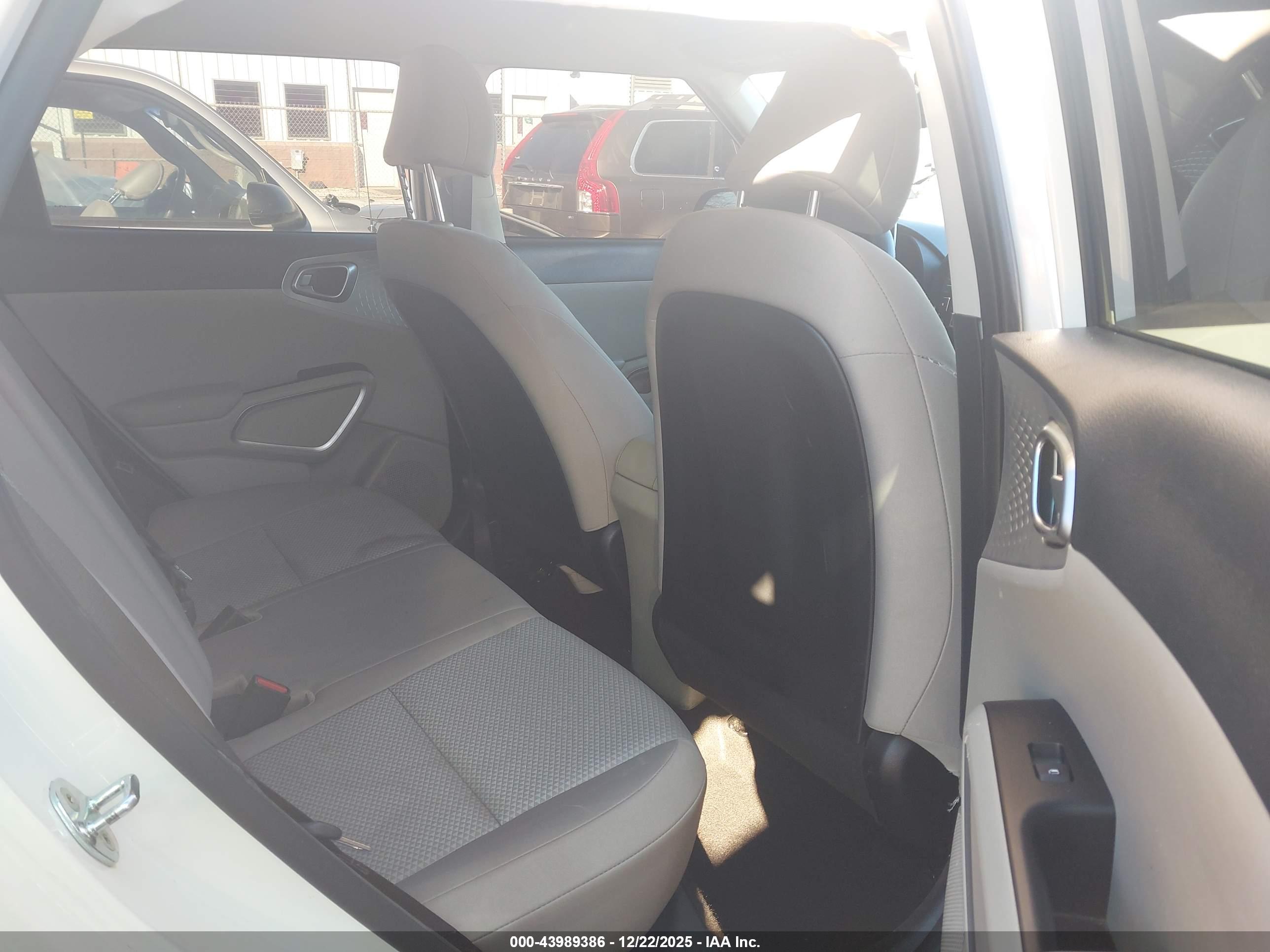 KIA SOUL image 8