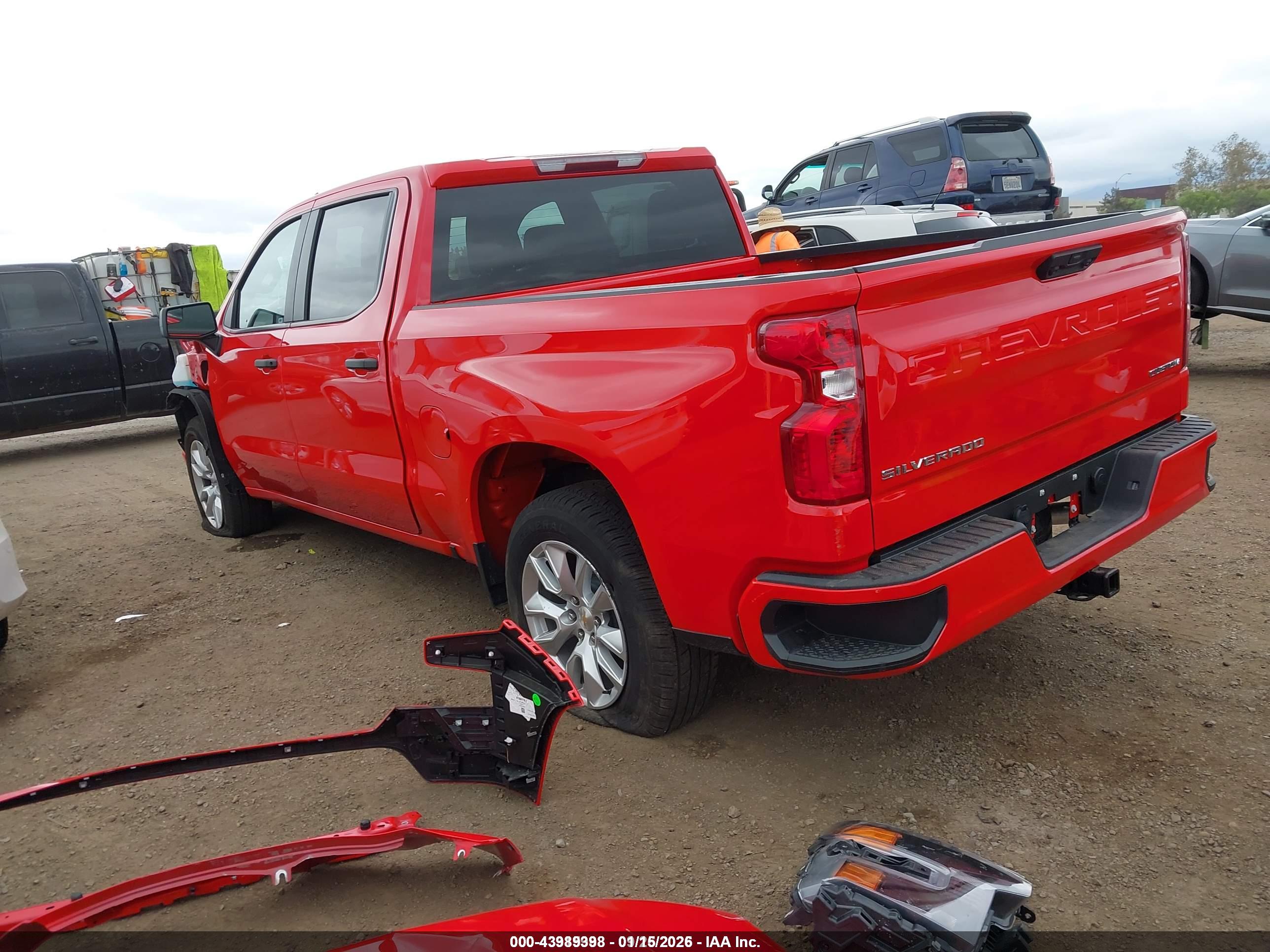 CHEVROLET SILVERADO image 3
