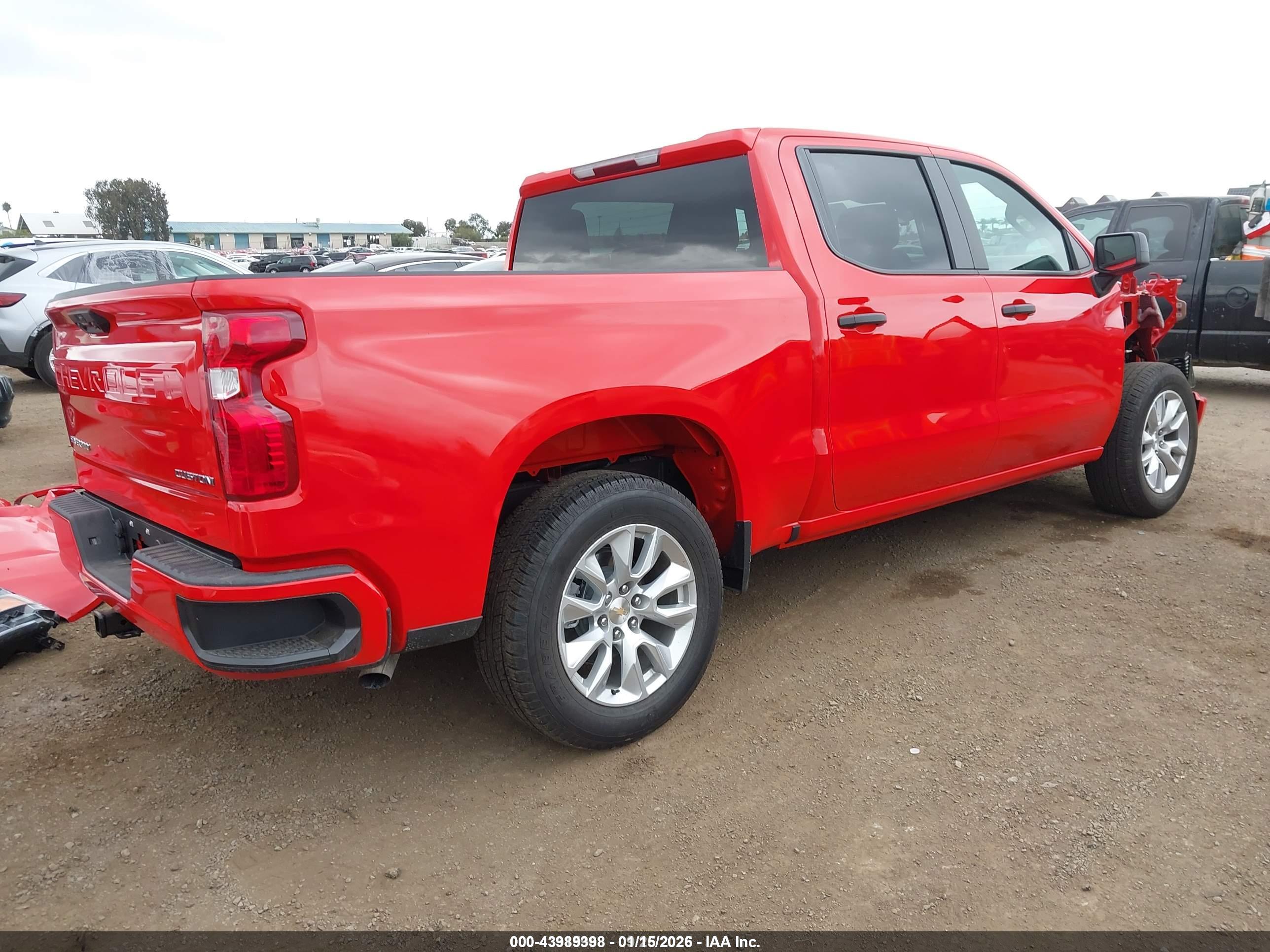 CHEVROLET SILVERADO image 4