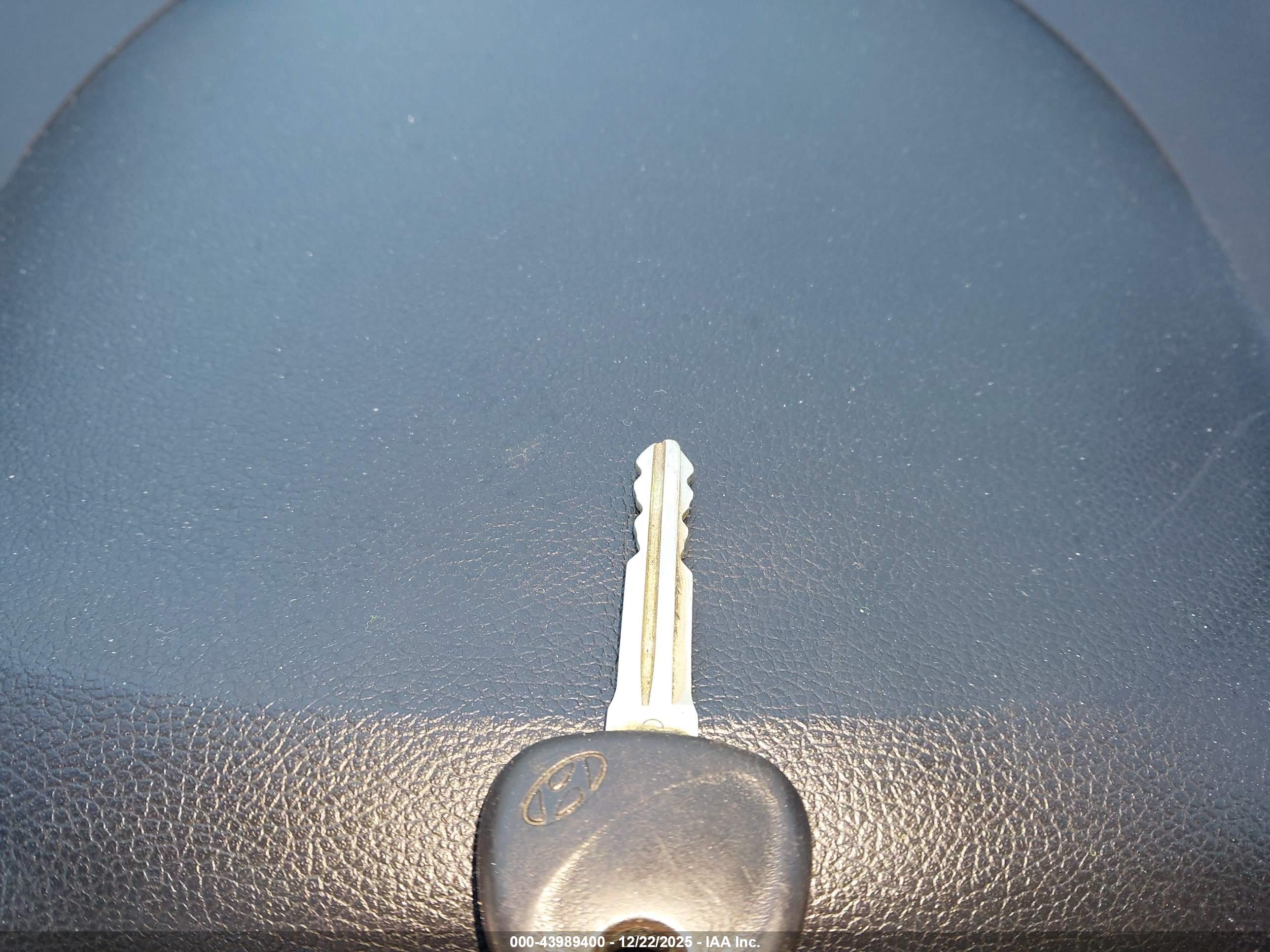 HYUNDAI ELANTRA image 11