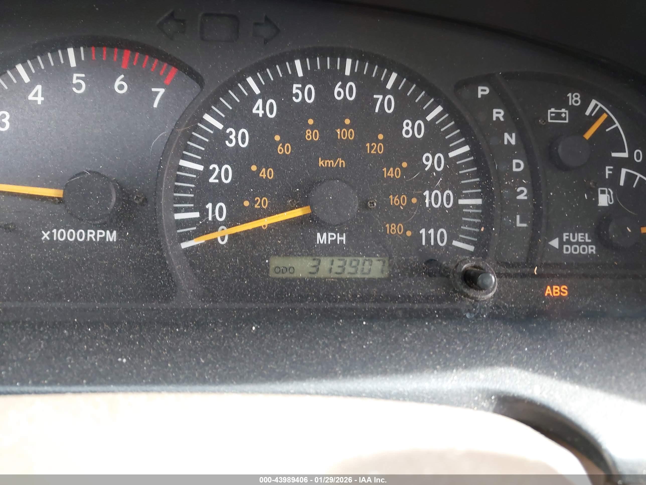 TOYOTA TUNDRA image 7