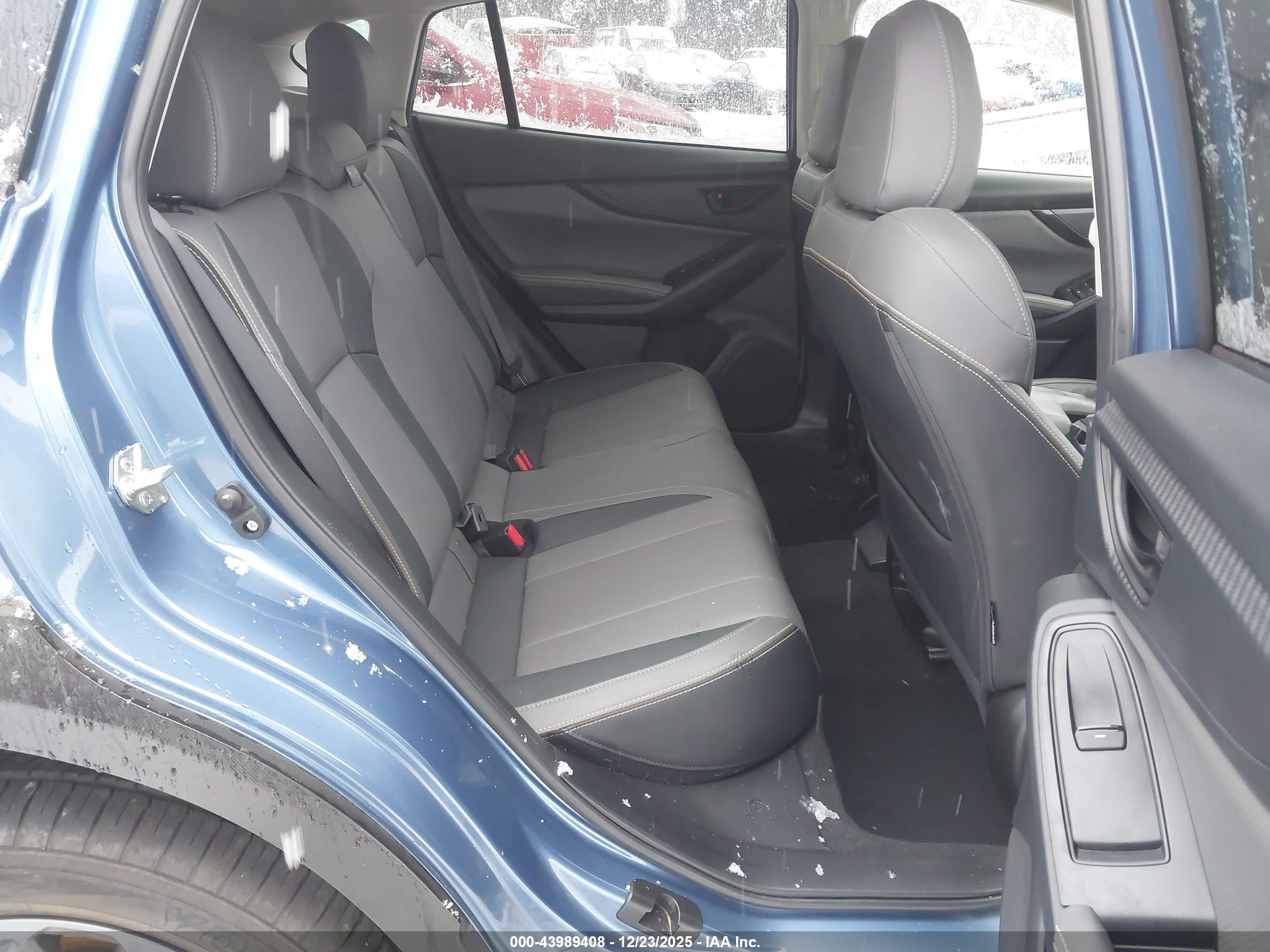 SUBARU CROSSTREK image 8