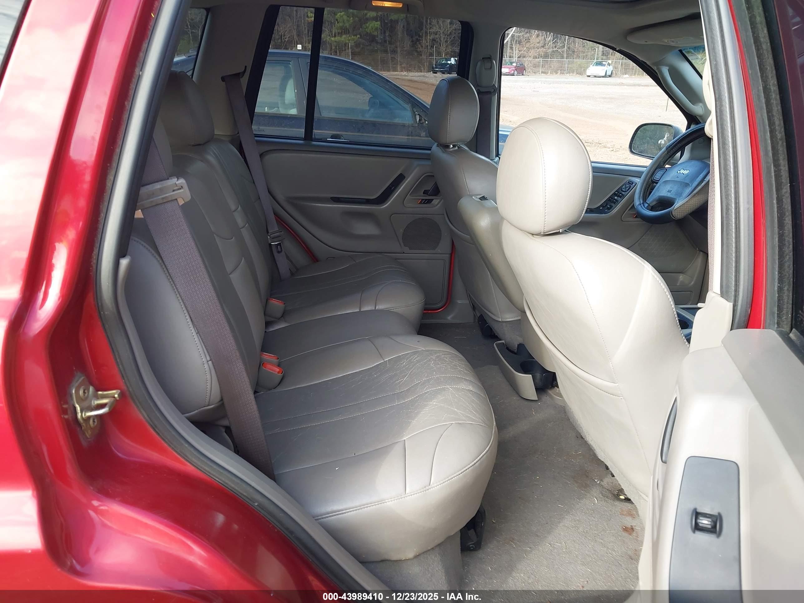 JEEP GRAND image 8