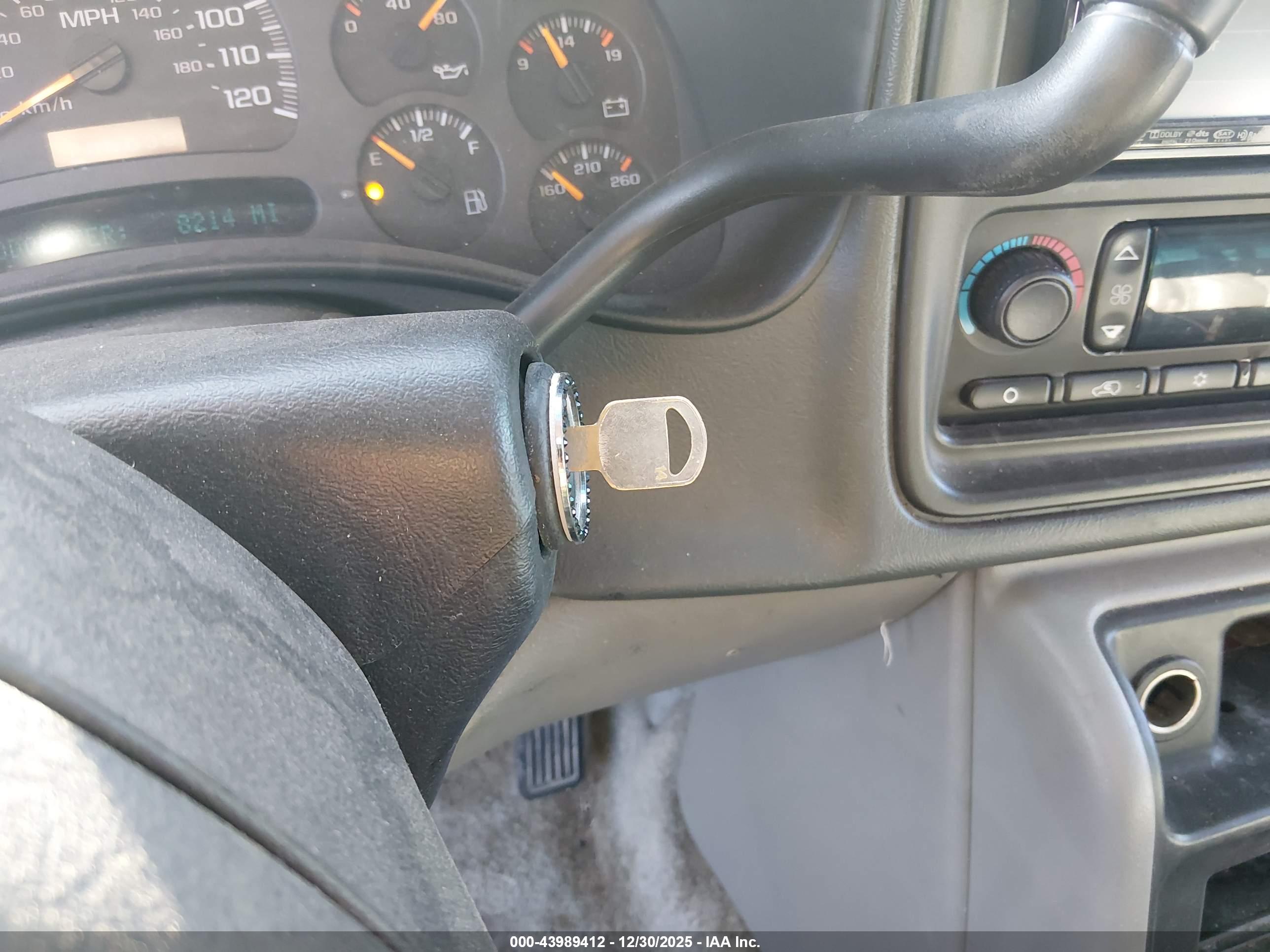 CHEVROLET TAHOE image 11