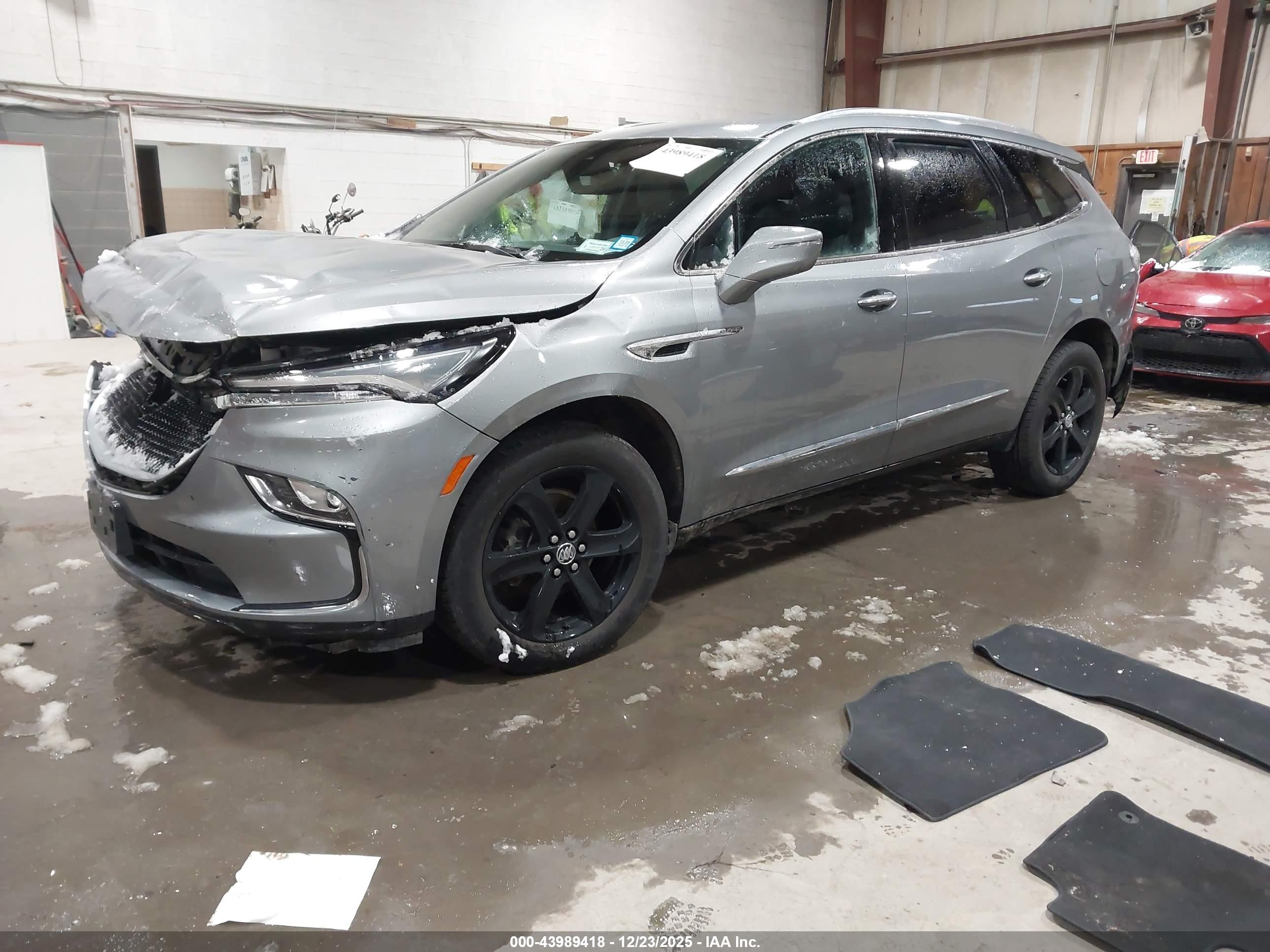BUICK ENCLAVE image 2