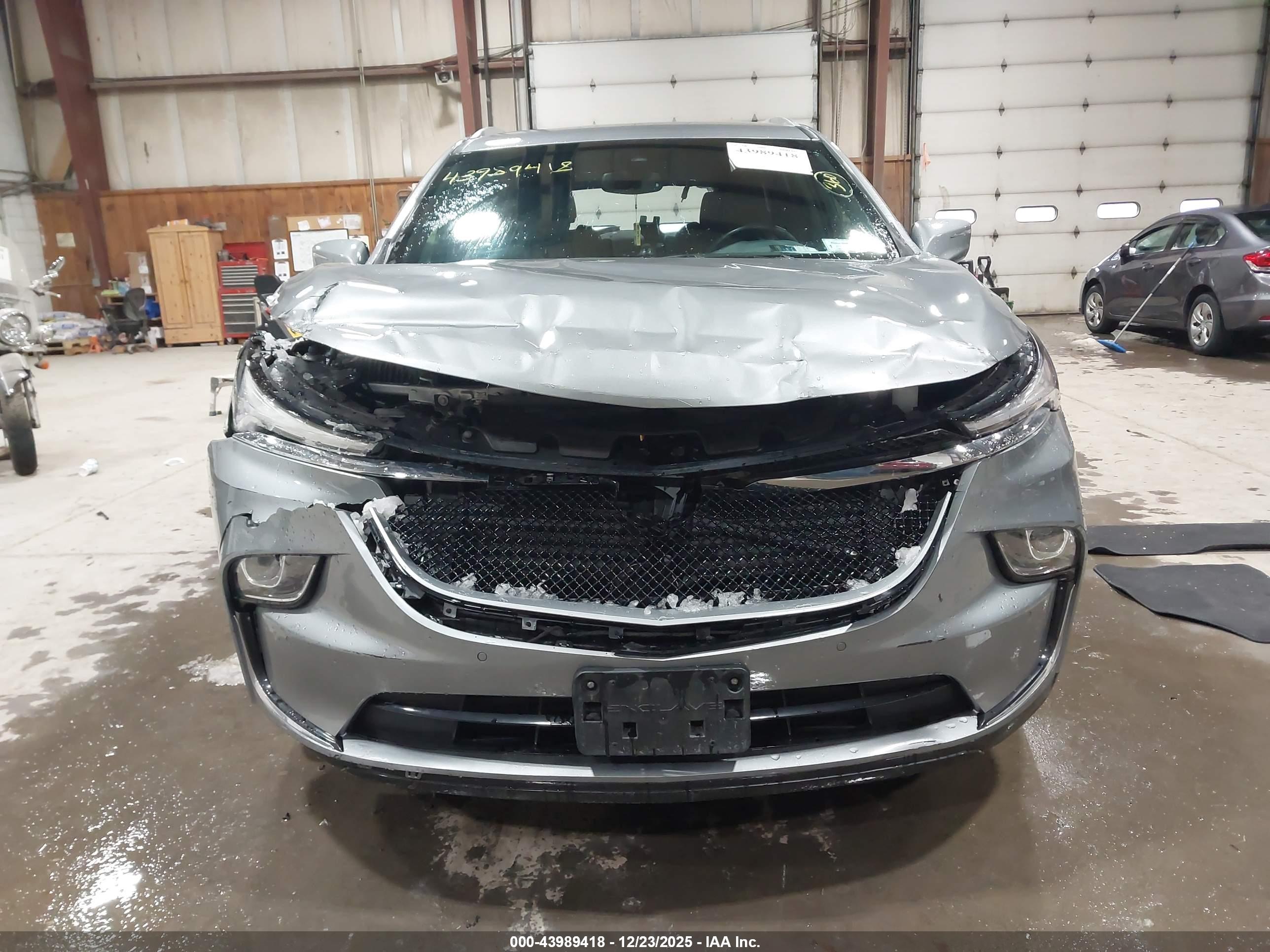 BUICK ENCLAVE image 6
