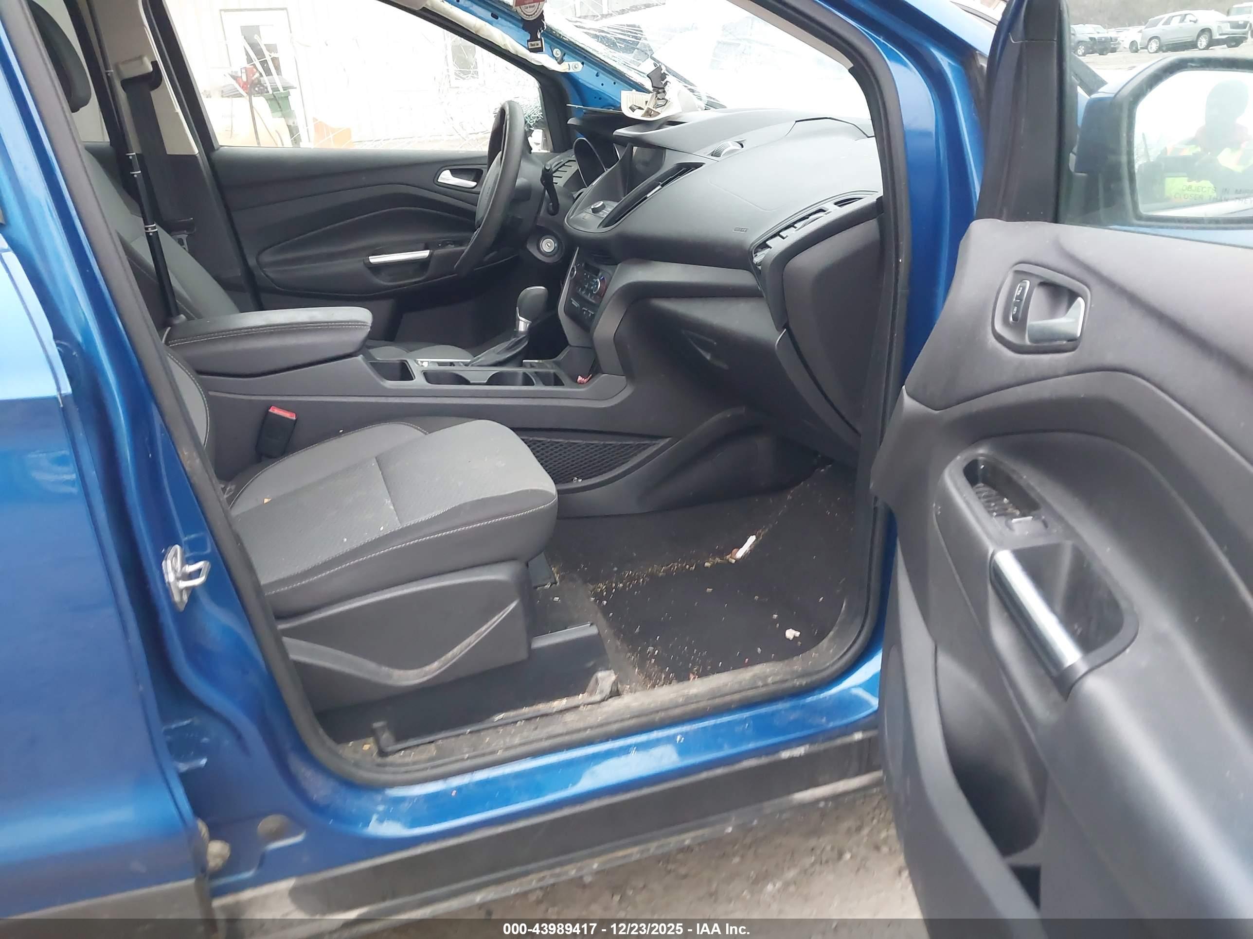 FORD ESCAPE image 5