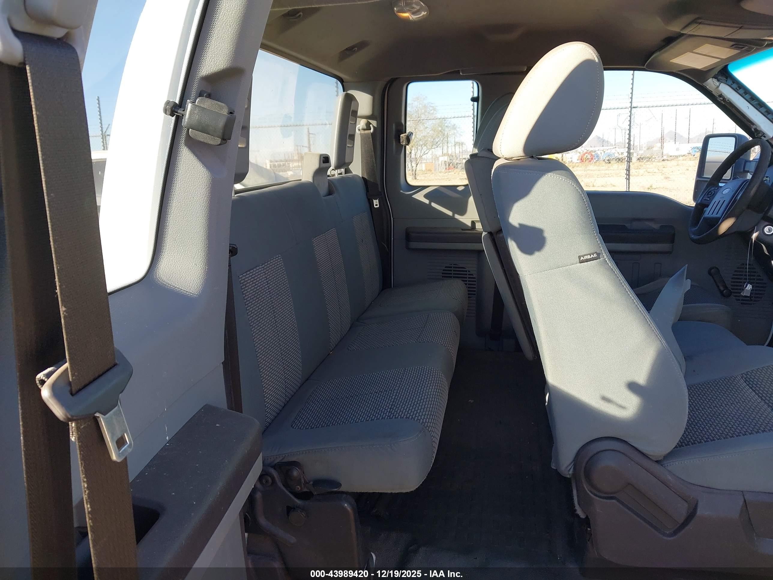FORD F-250 image 8