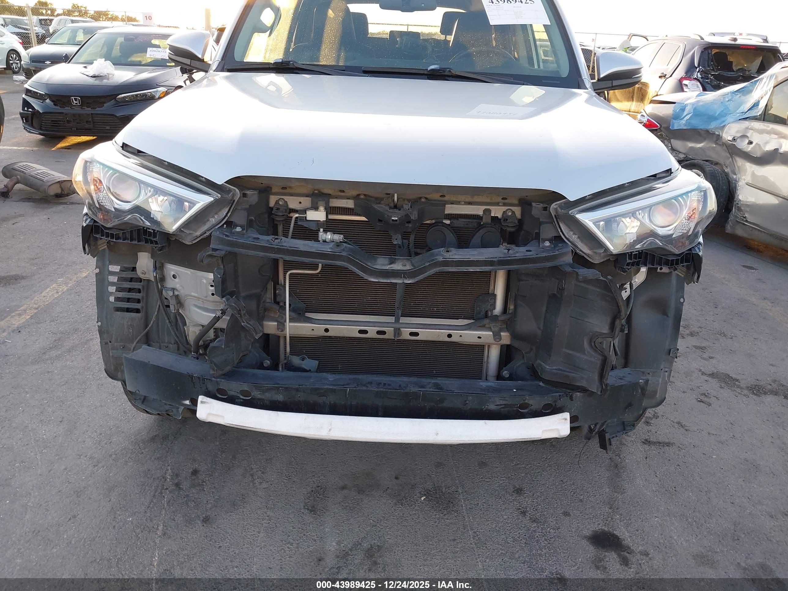 TOYOTA 4RUNNER image 6