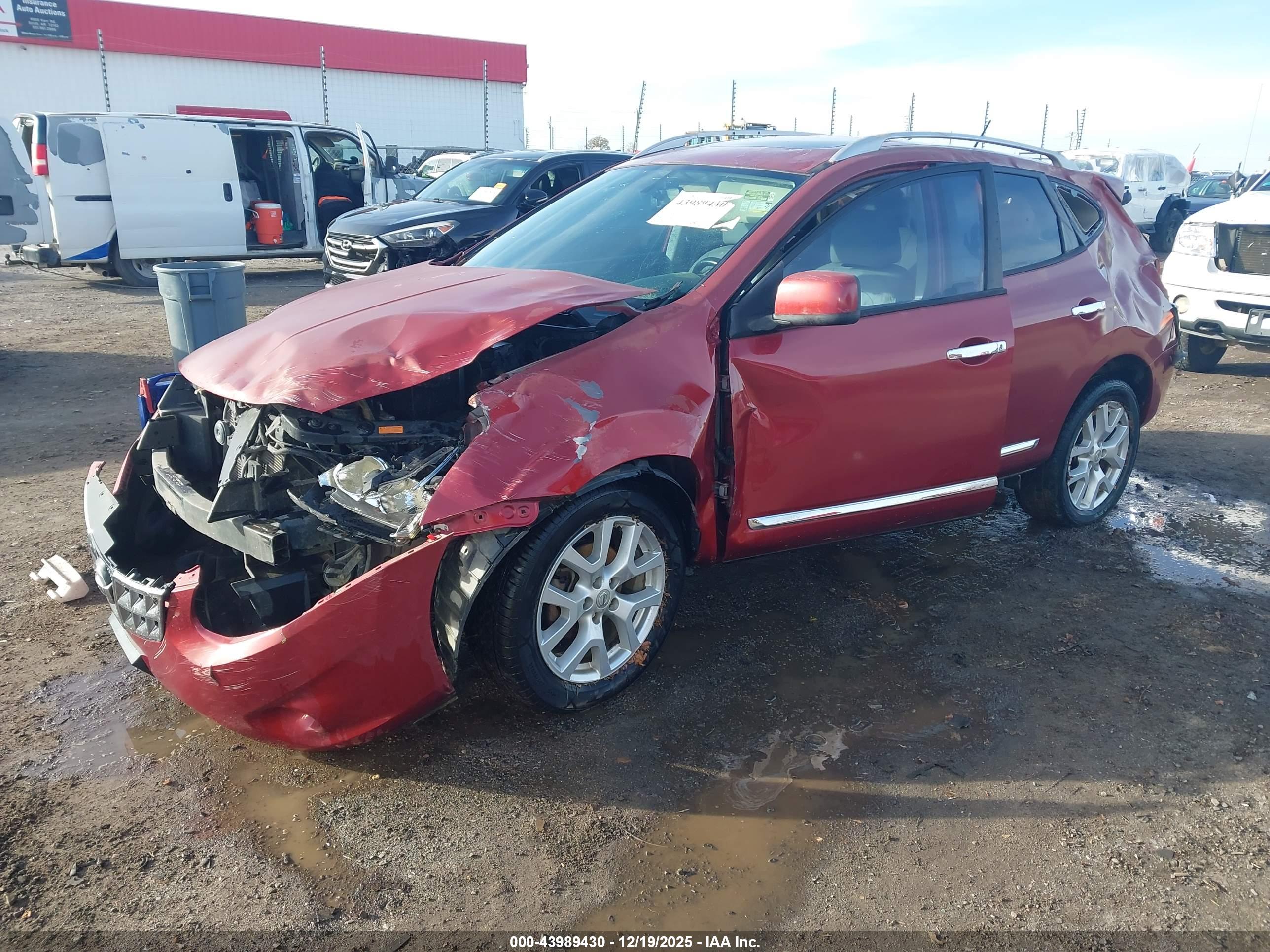 NISSAN ROGUE image 2