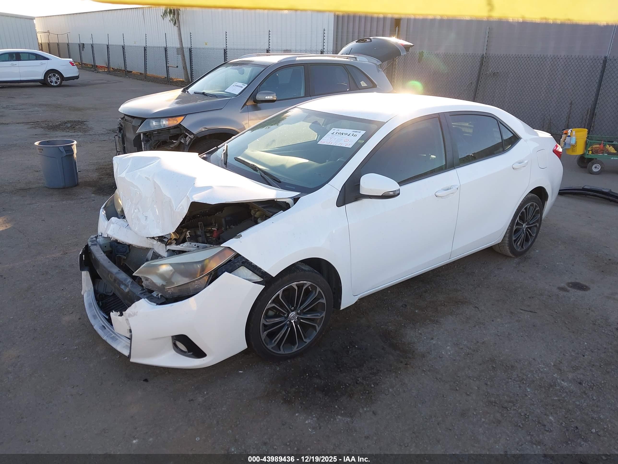 TOYOTA COROLLA image 2