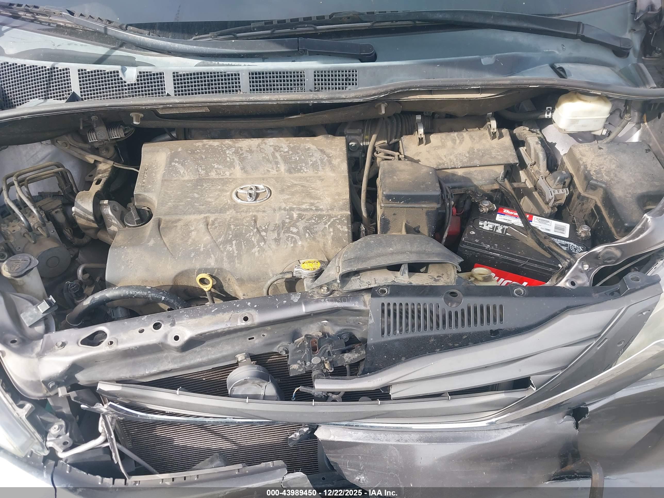 TOYOTA SIENNA image 10
