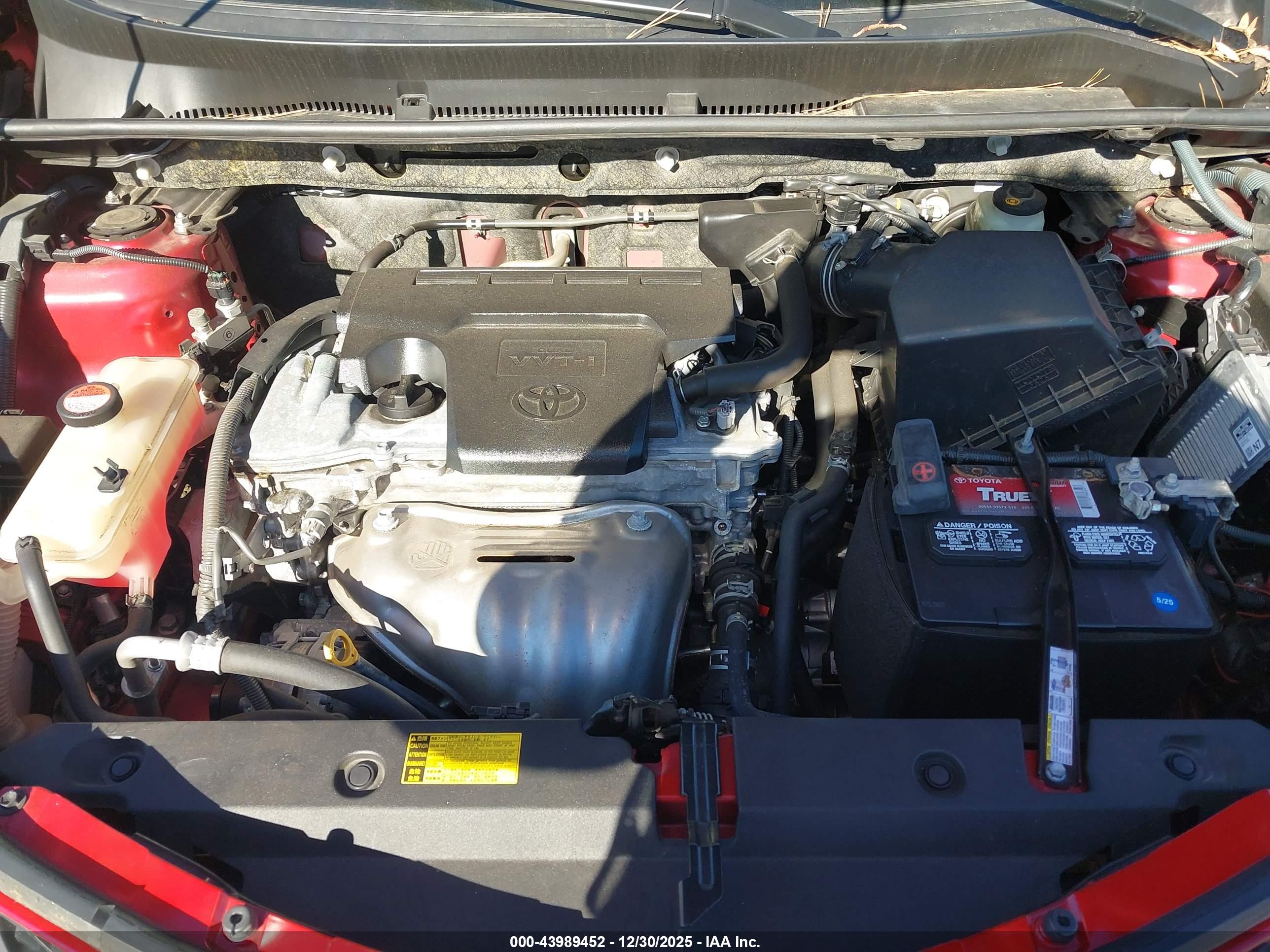 TOYOTA RAV4 image 10