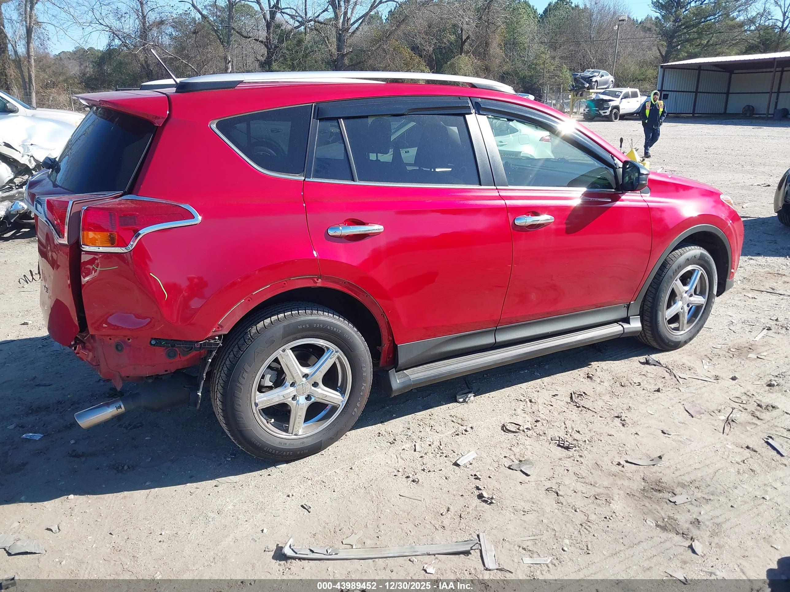 TOYOTA RAV4 image 4