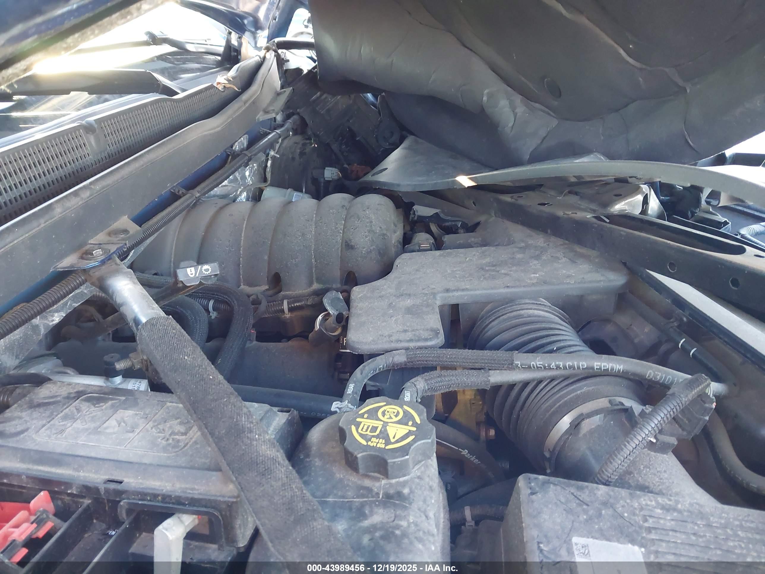 CHEVROLET SILVERADO image 10
