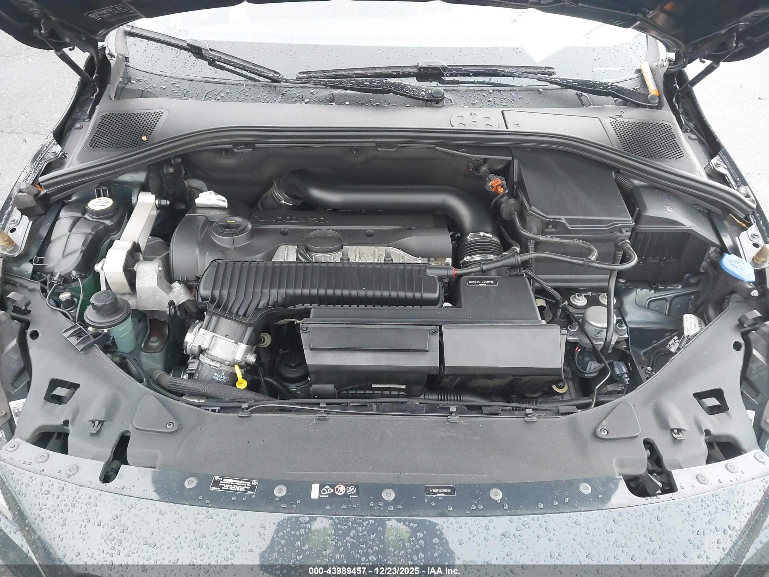 VOLVO S60 image 10