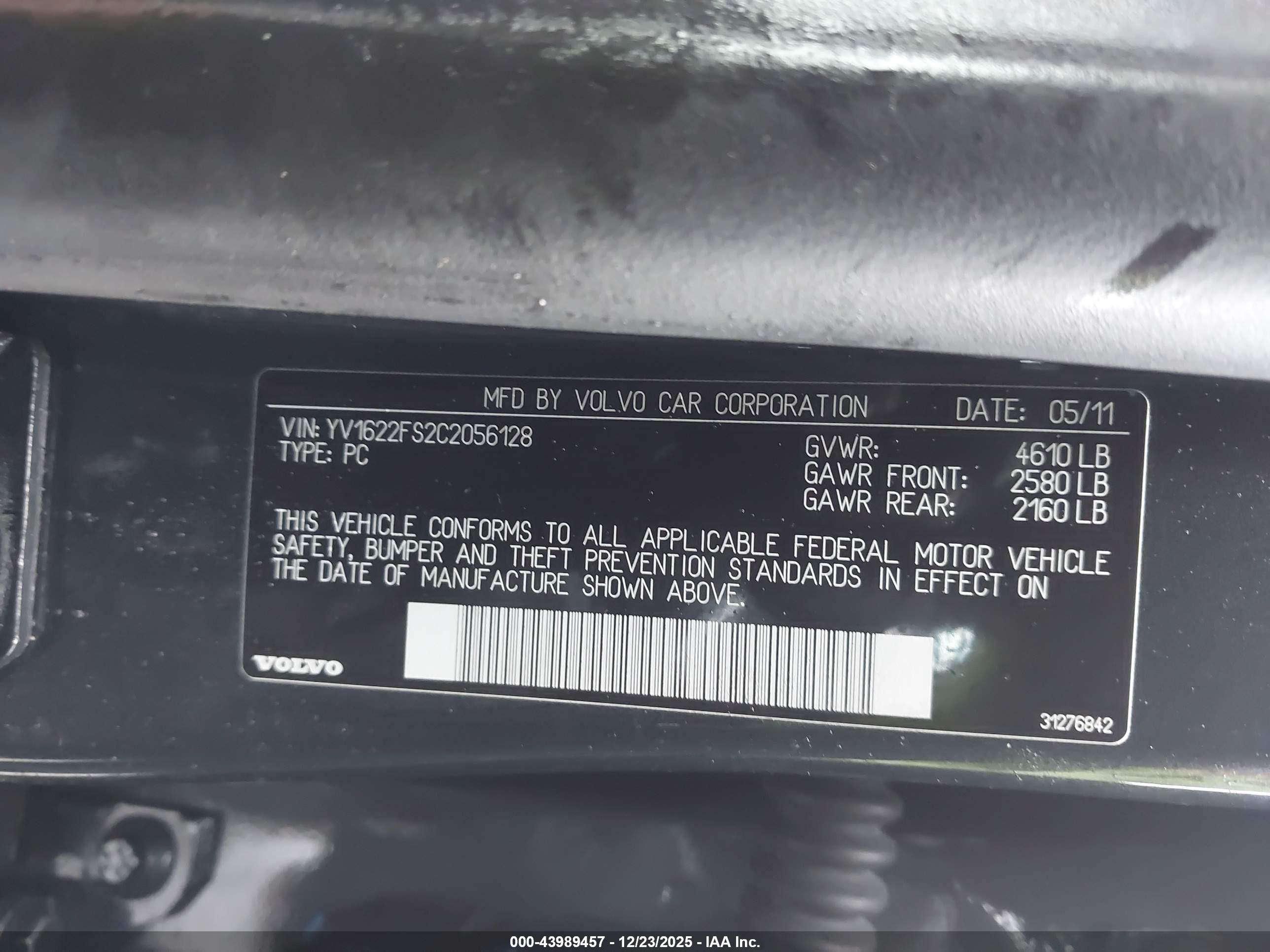 VOLVO S60 image 9