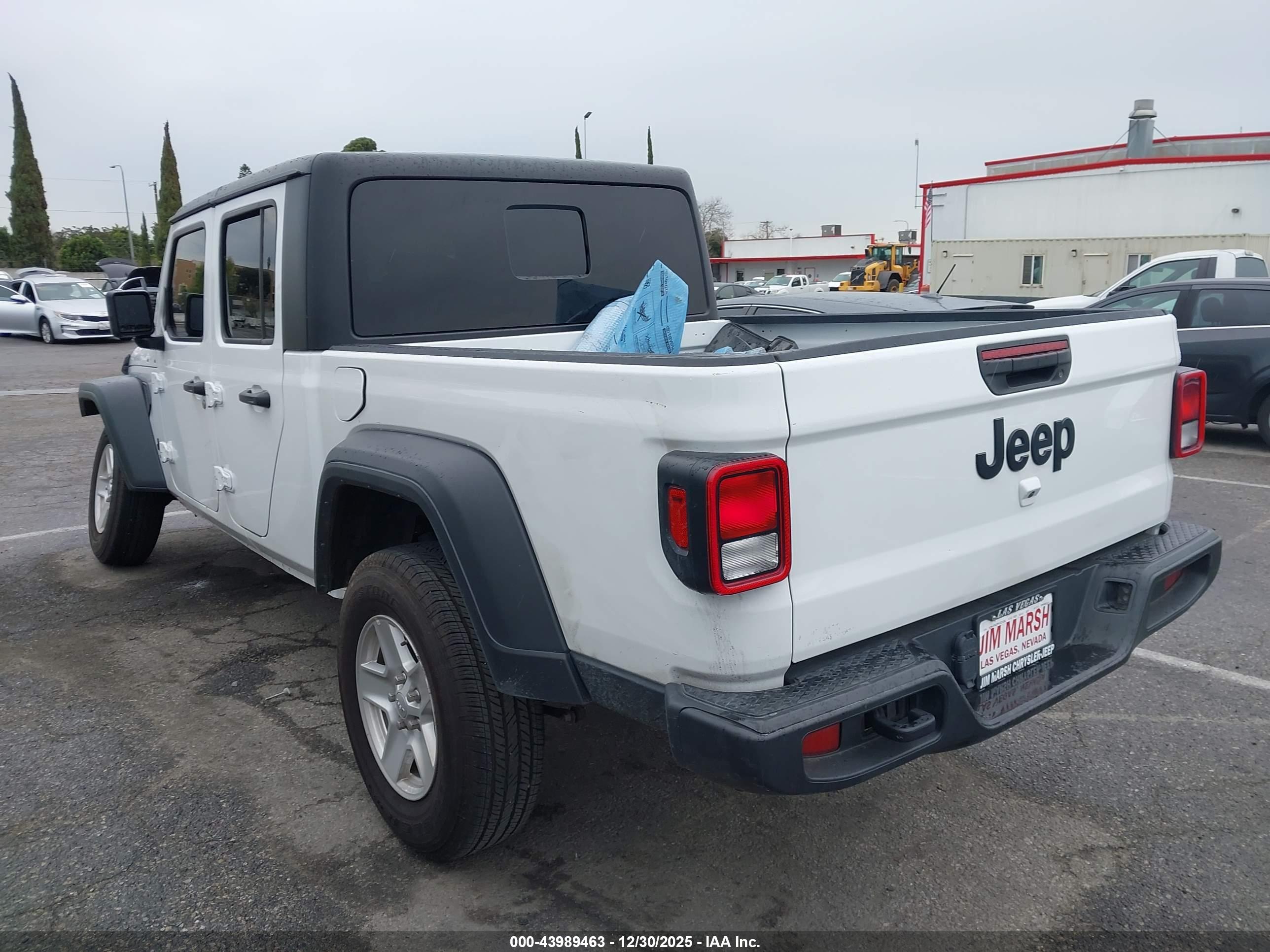 JEEP GLADIATOR image 3