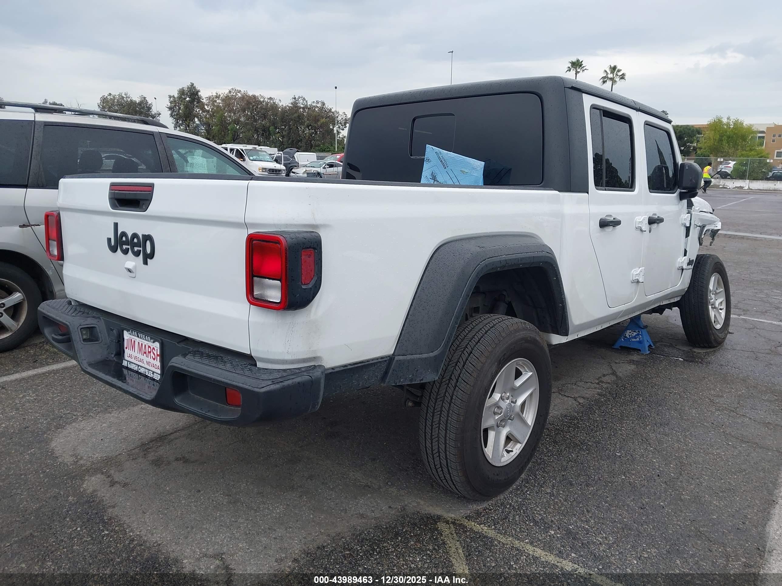 JEEP GLADIATOR image 4