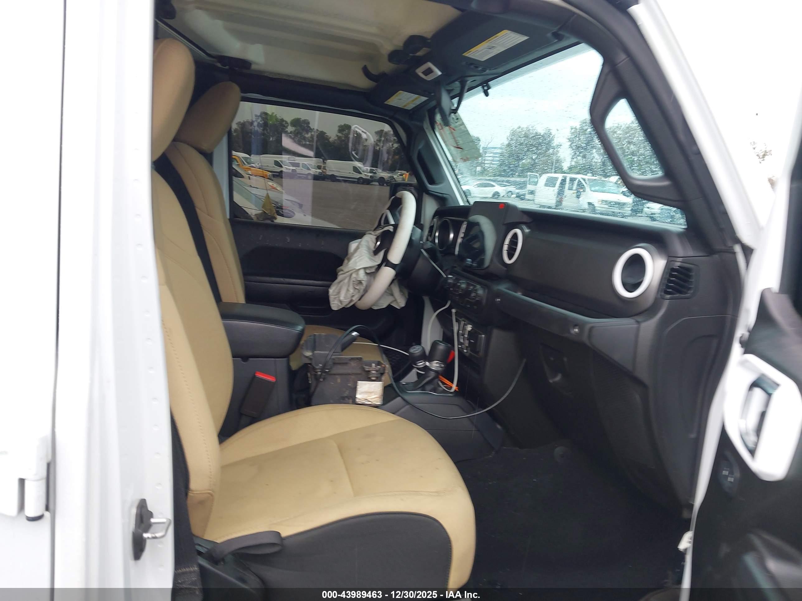 JEEP GLADIATOR image 5