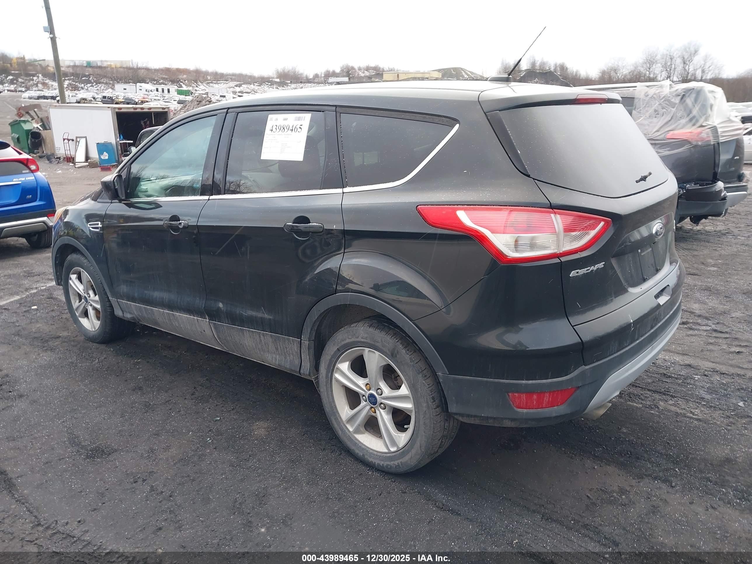 FORD ESCAPE image 3