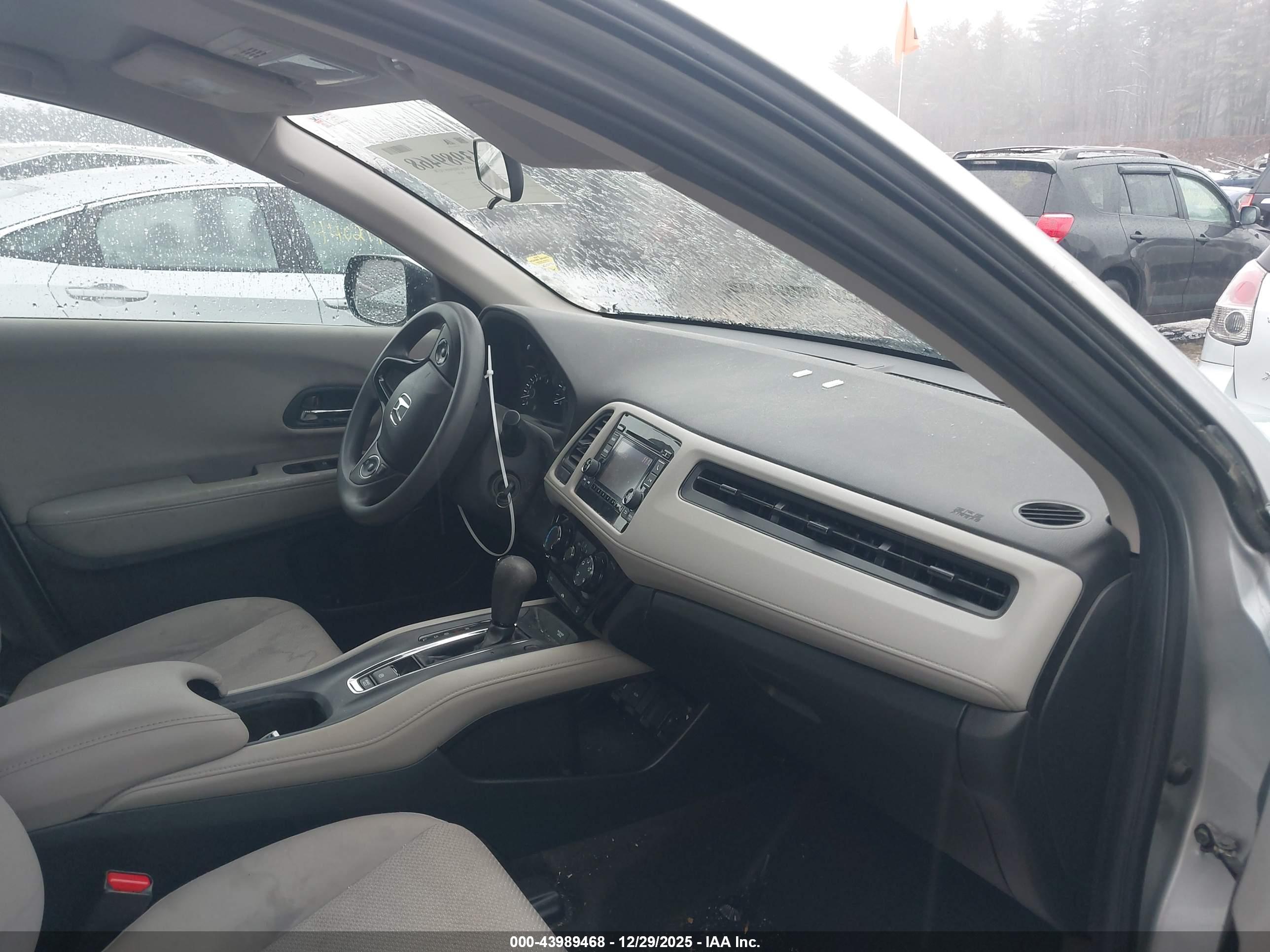 HONDA HR-V image 5