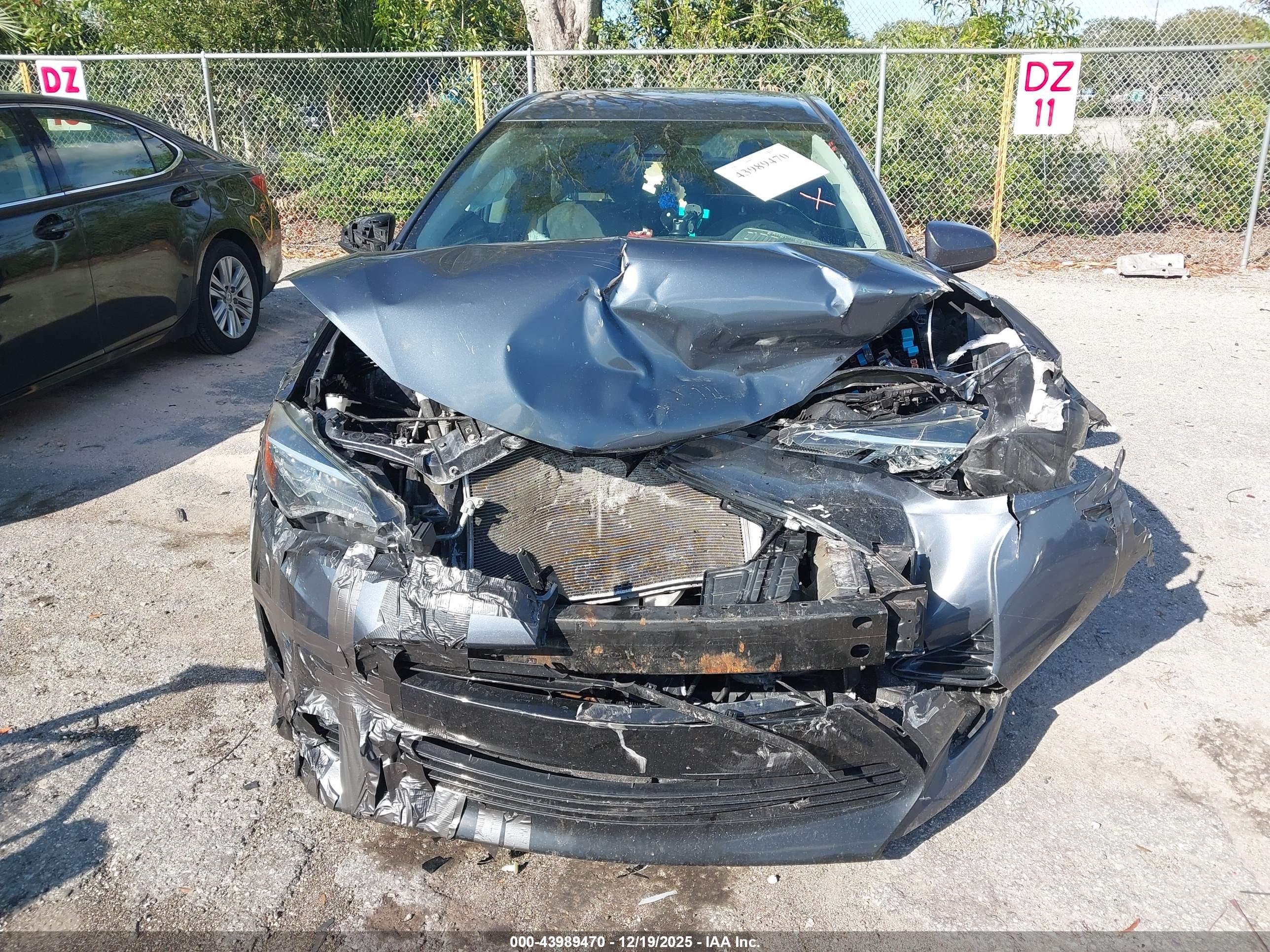 TOYOTA COROLLA image 6