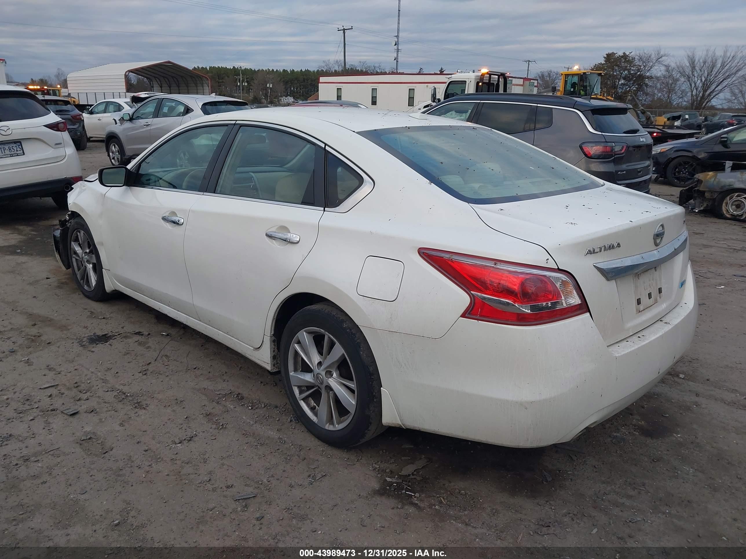 NISSAN ALTIMA image 3