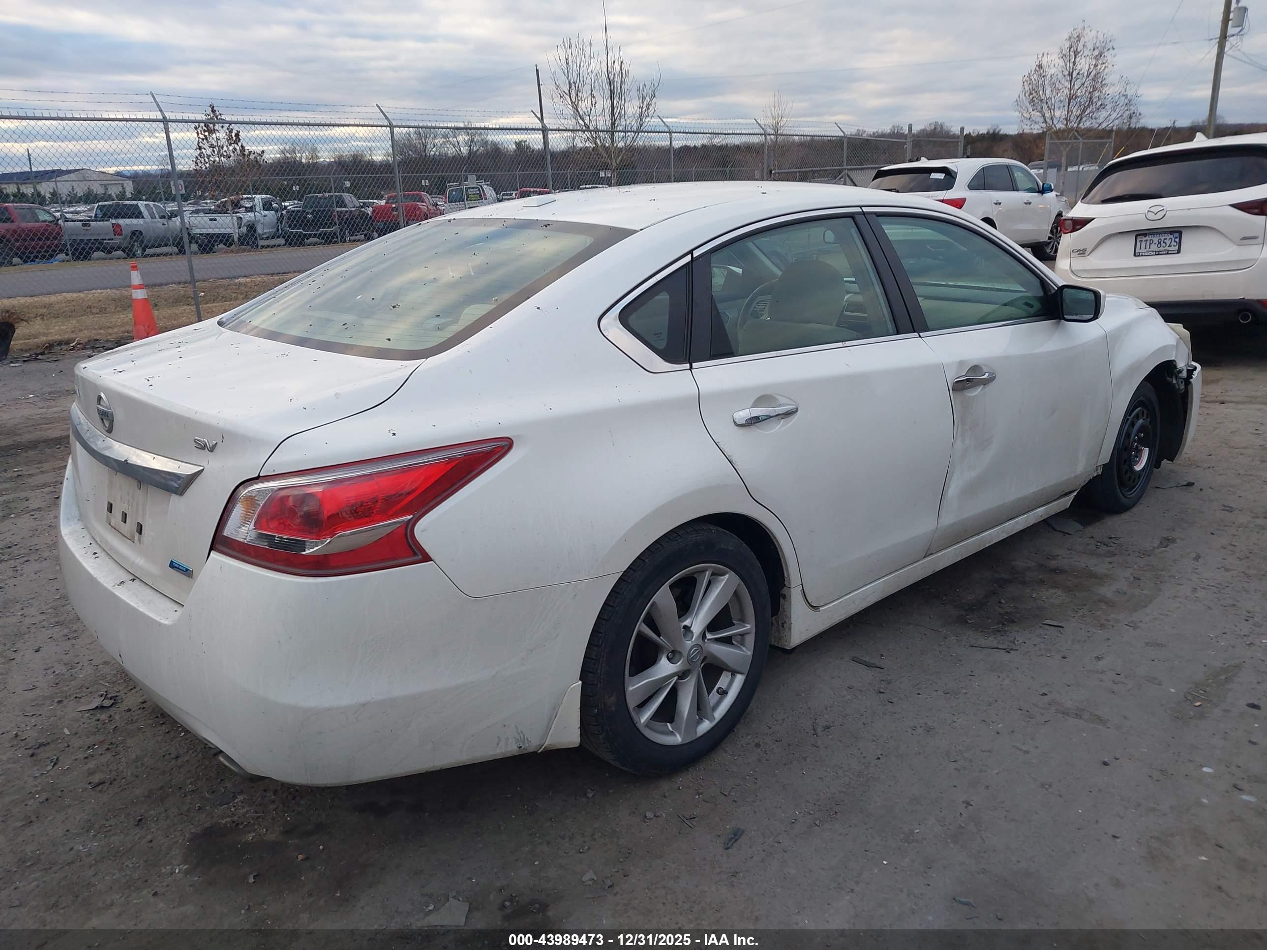 NISSAN ALTIMA image 4