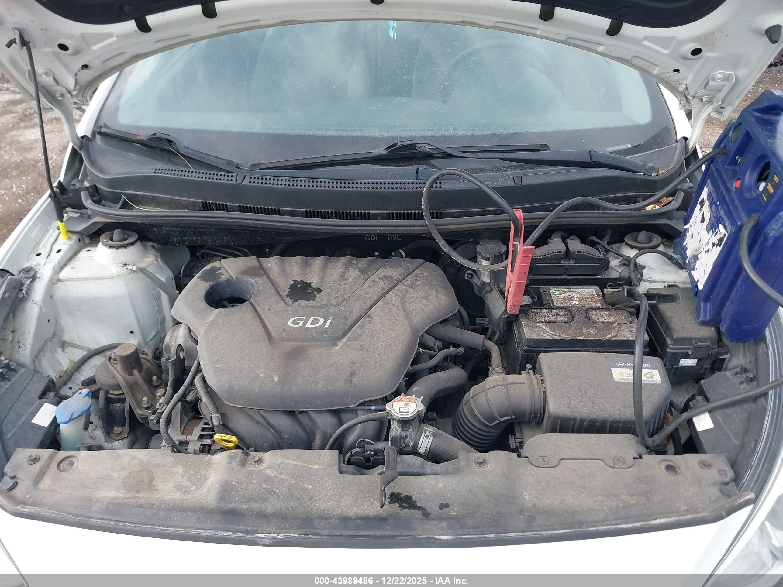 HYUNDAI ACCENT image 10