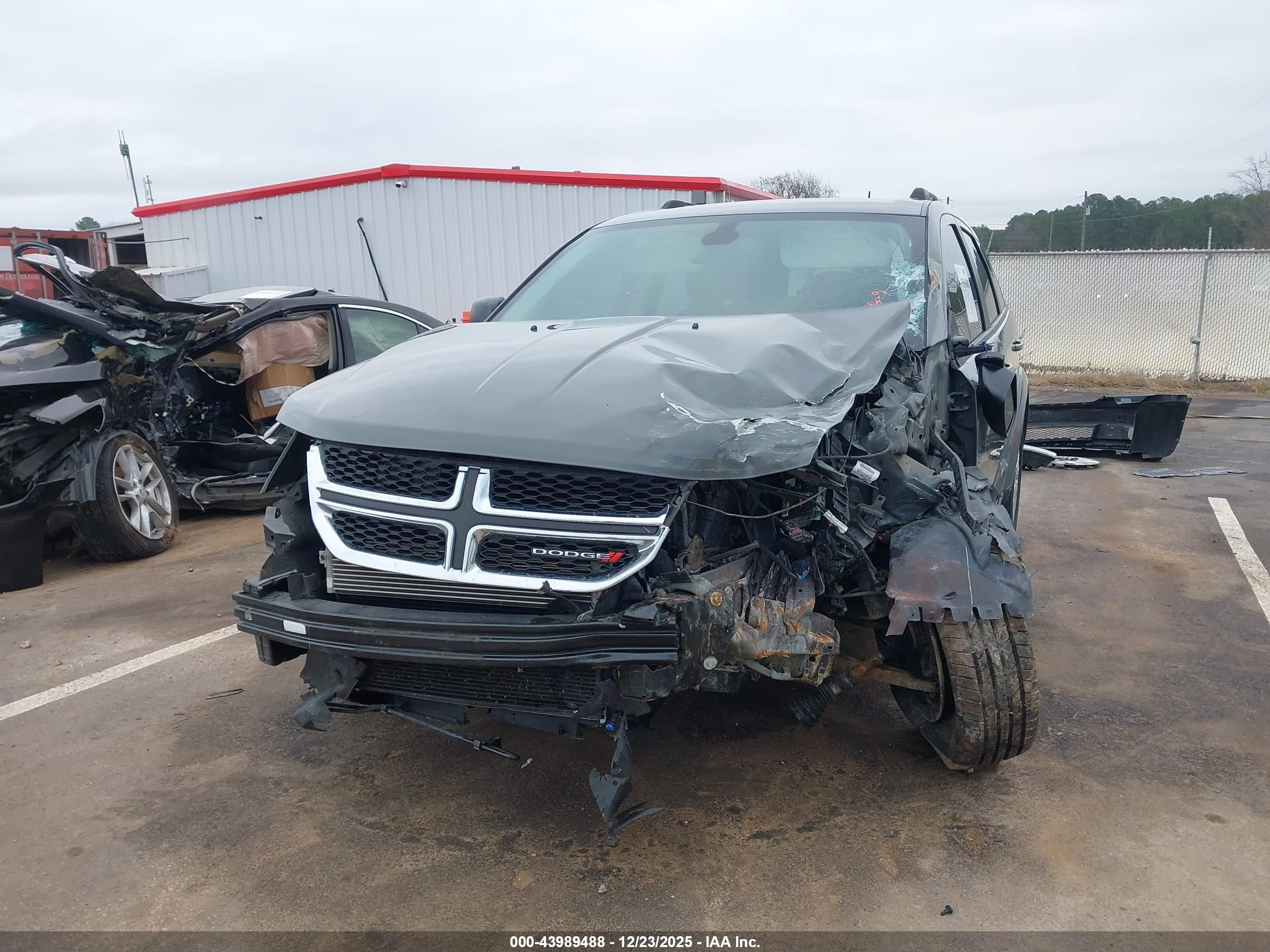 DODGE JOURNEY image 6