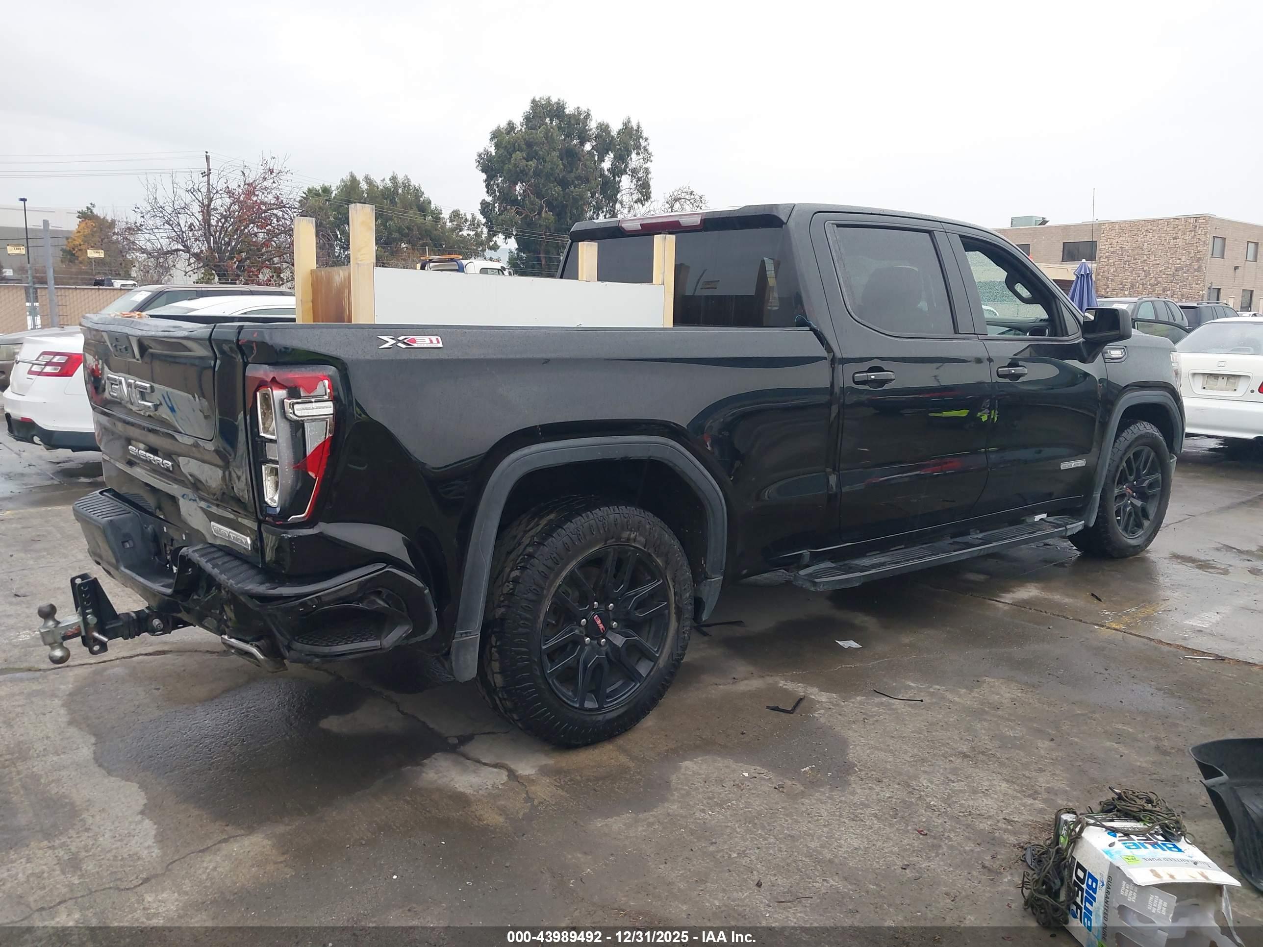 GMC SIERRA image 4