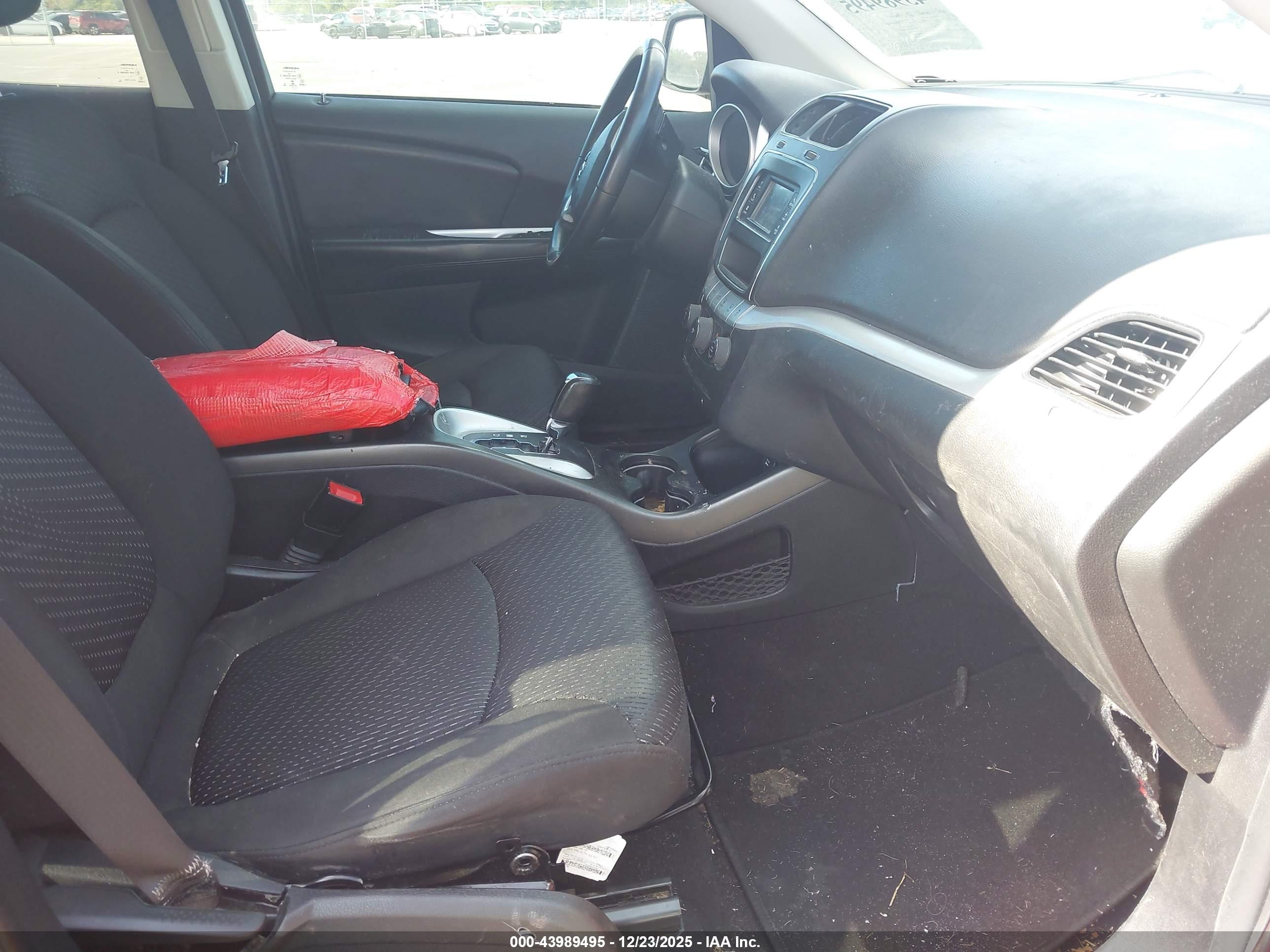 DODGE JOURNEY image 5