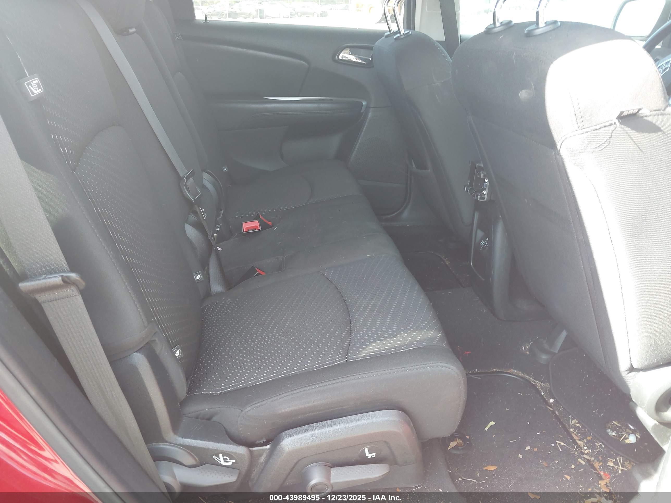 DODGE JOURNEY image 8