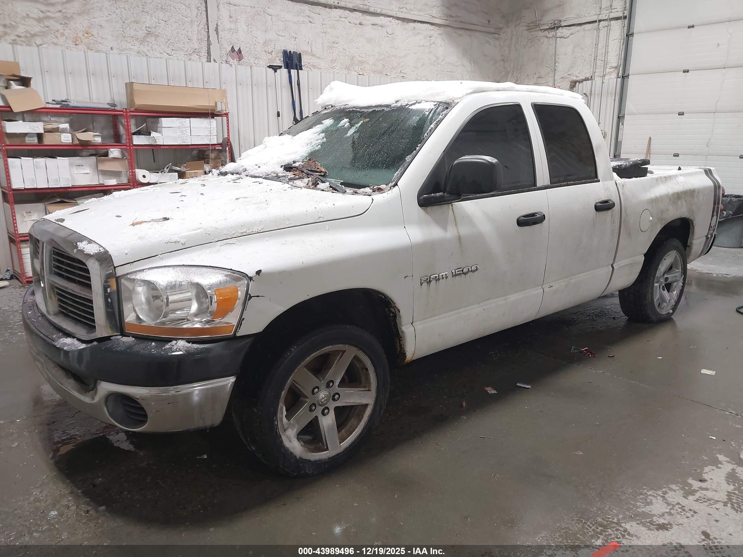 DODGE RAM image 2