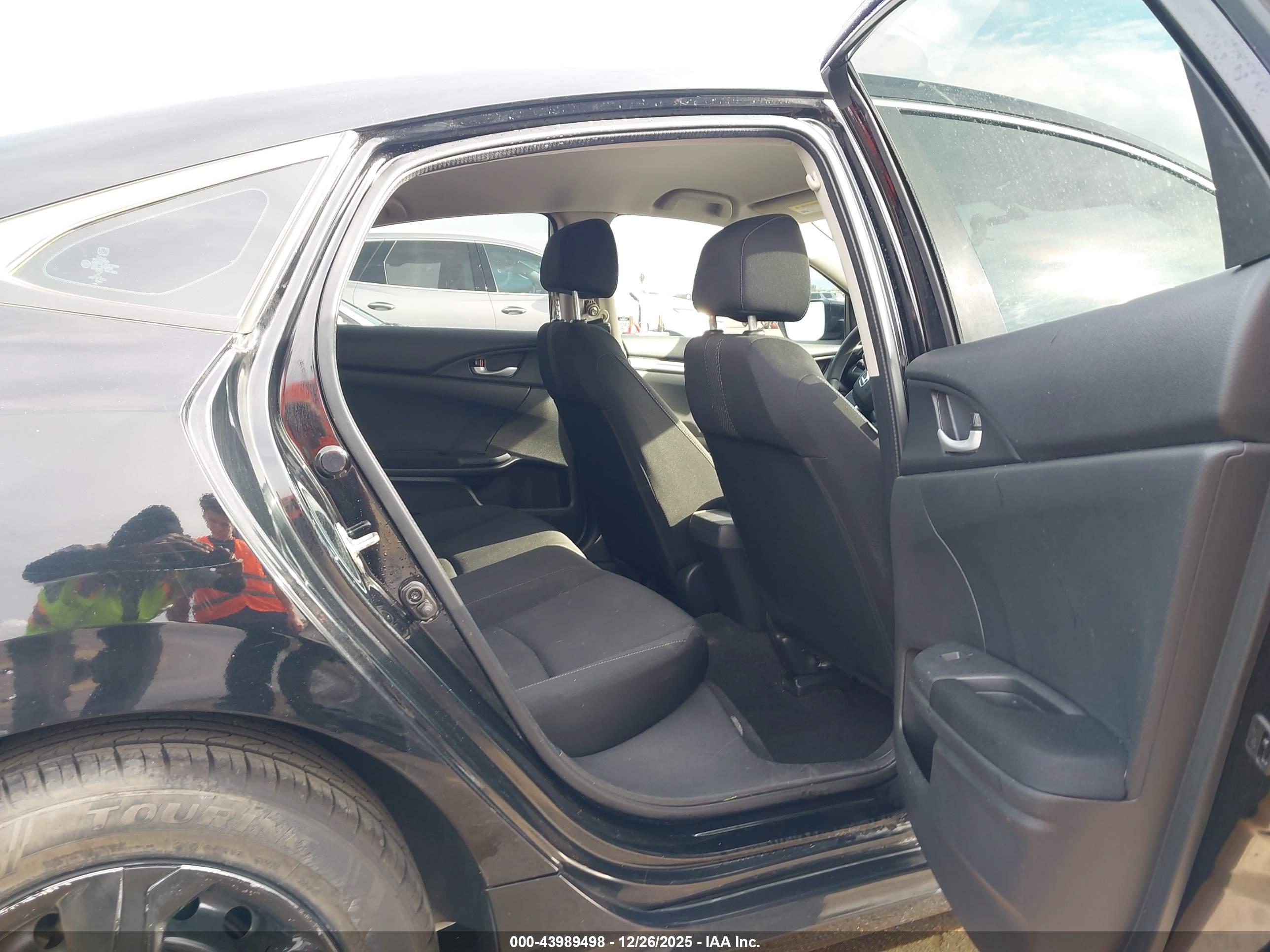 HONDA CIVIC image 8