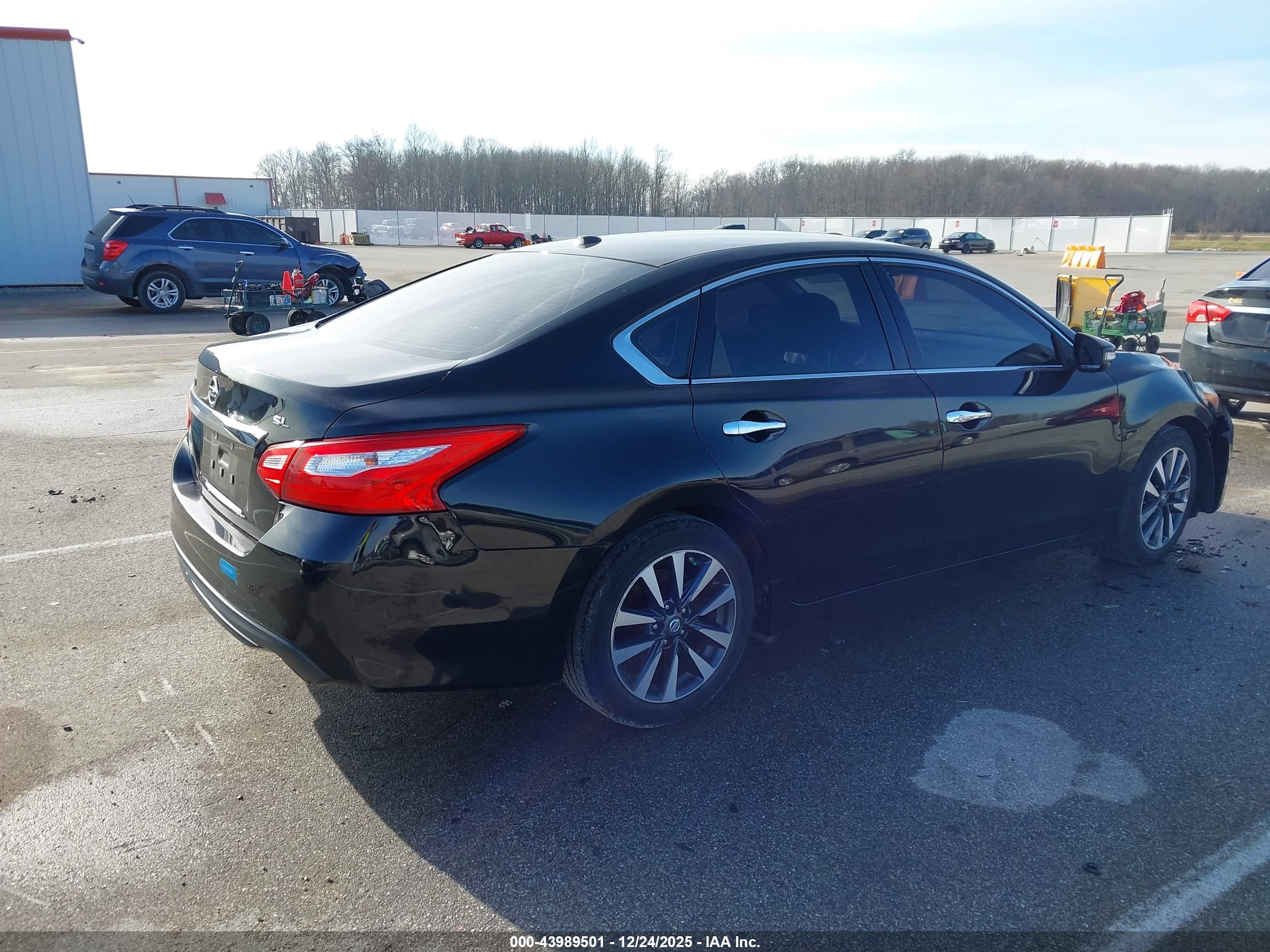 NISSAN ALTIMA image 4