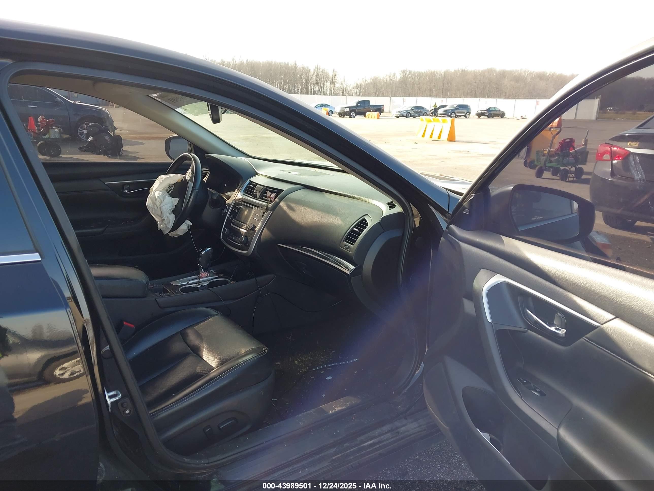 NISSAN ALTIMA image 5