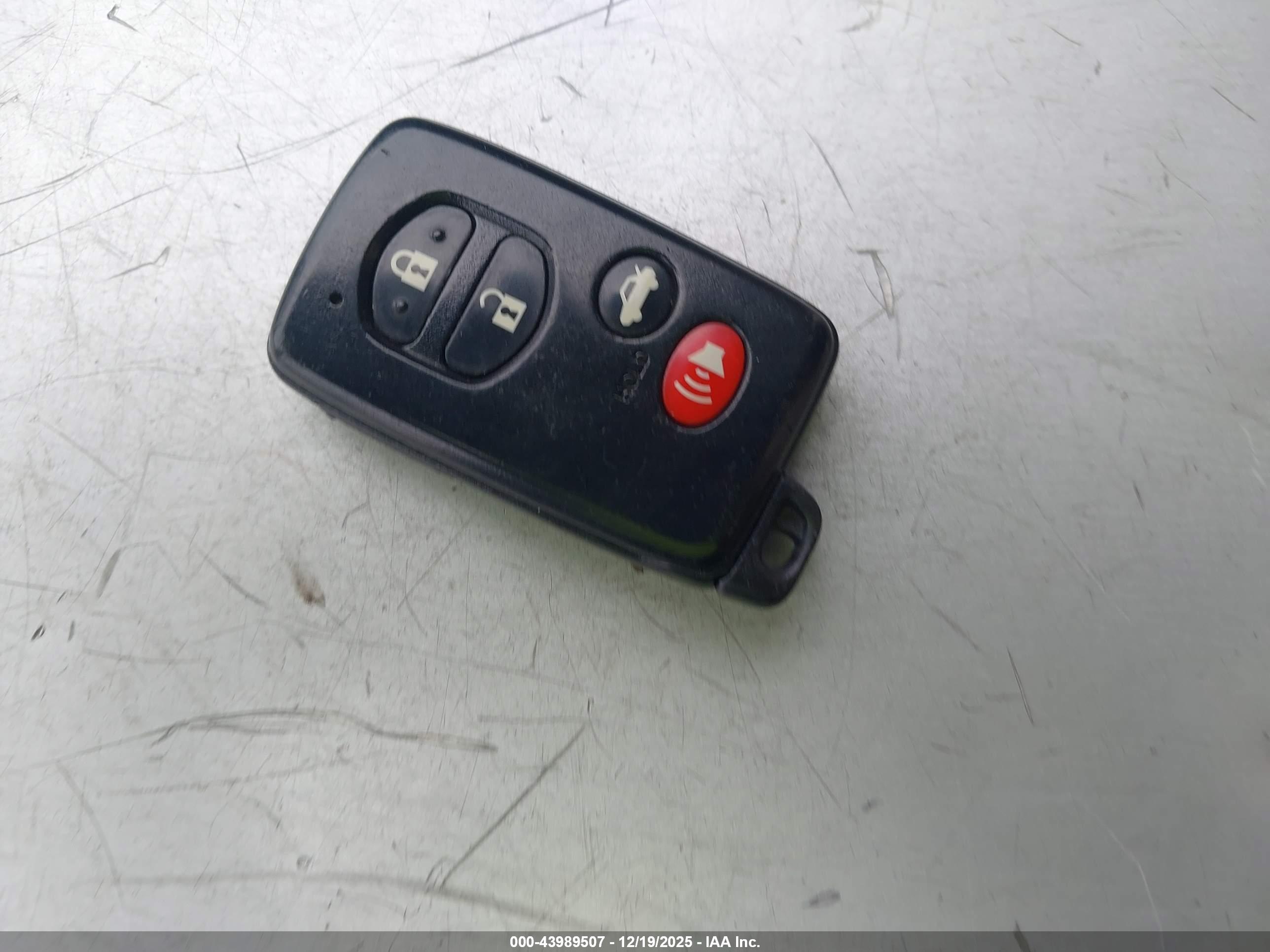 TOYOTA CAMRY image 11